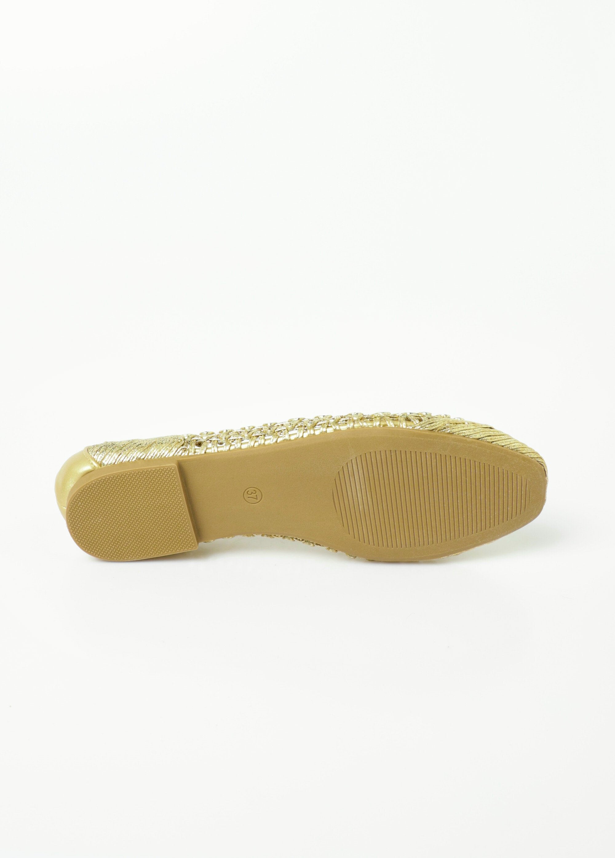 Natural-look_openwork_flat_ballerinas_Golden_UN1_slim