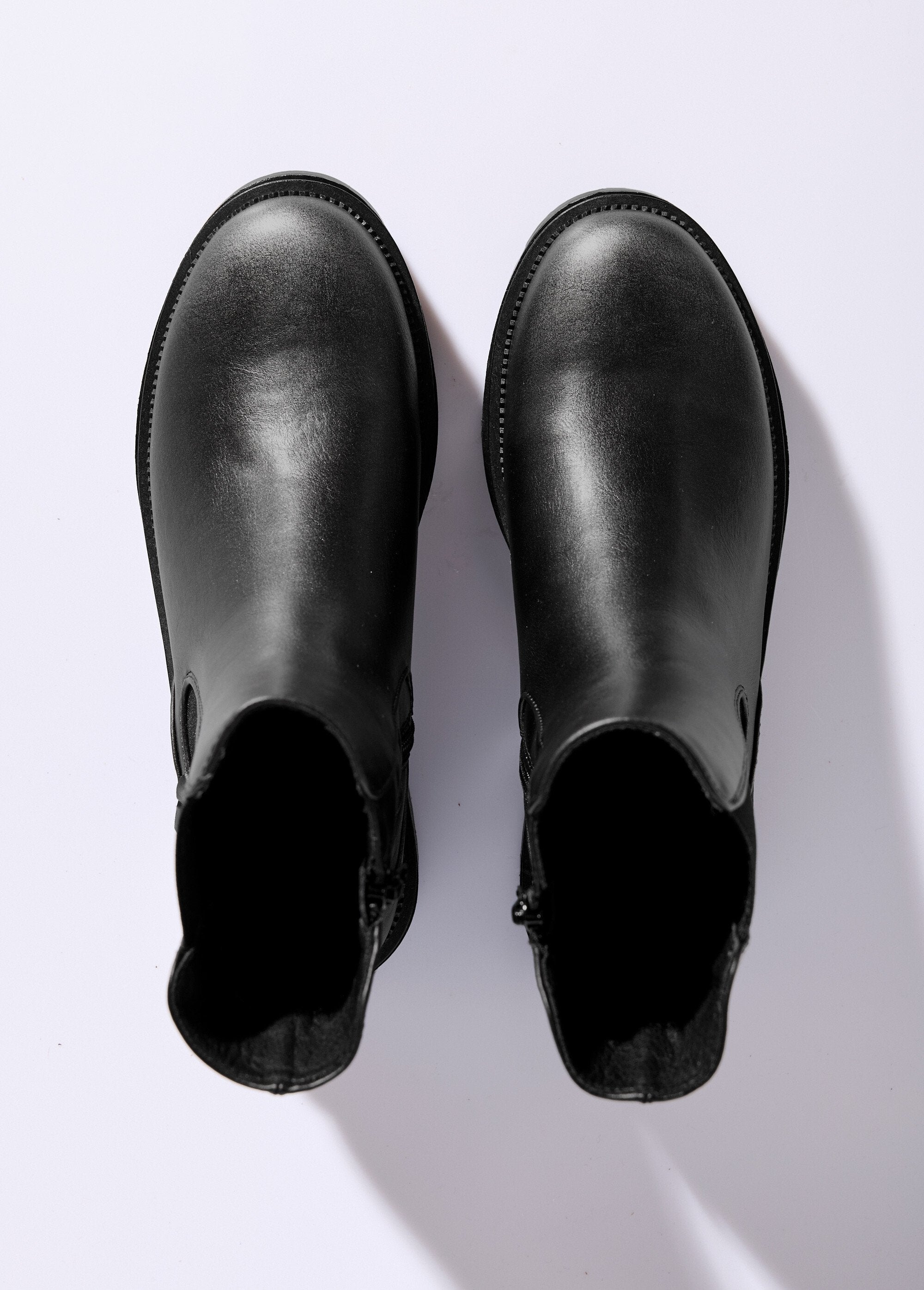 High-top_Chelsea_boots_with_lug_soles_Black_OV1_slim