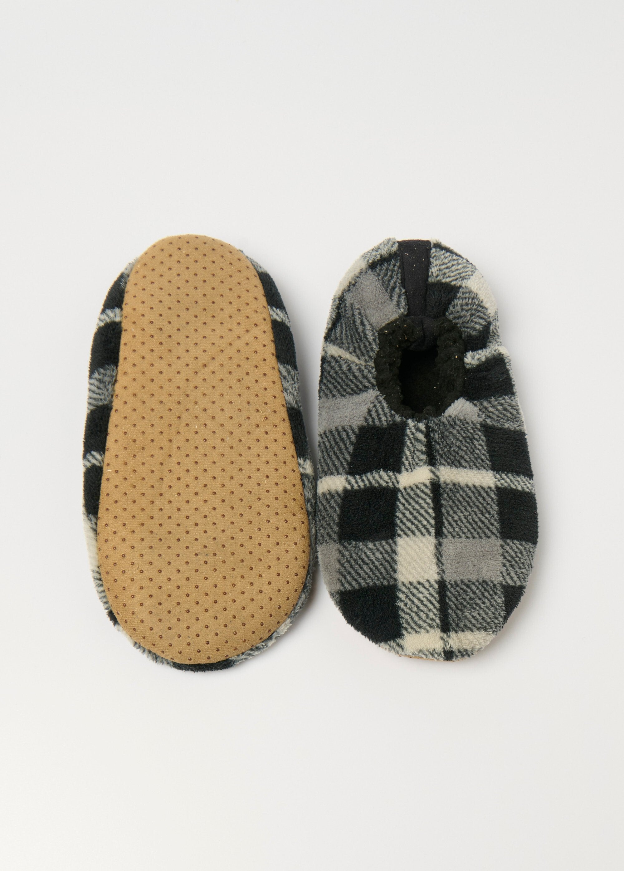 Warm,_non-slip,_lined_slippers_Gray_tiles_UN1_slim