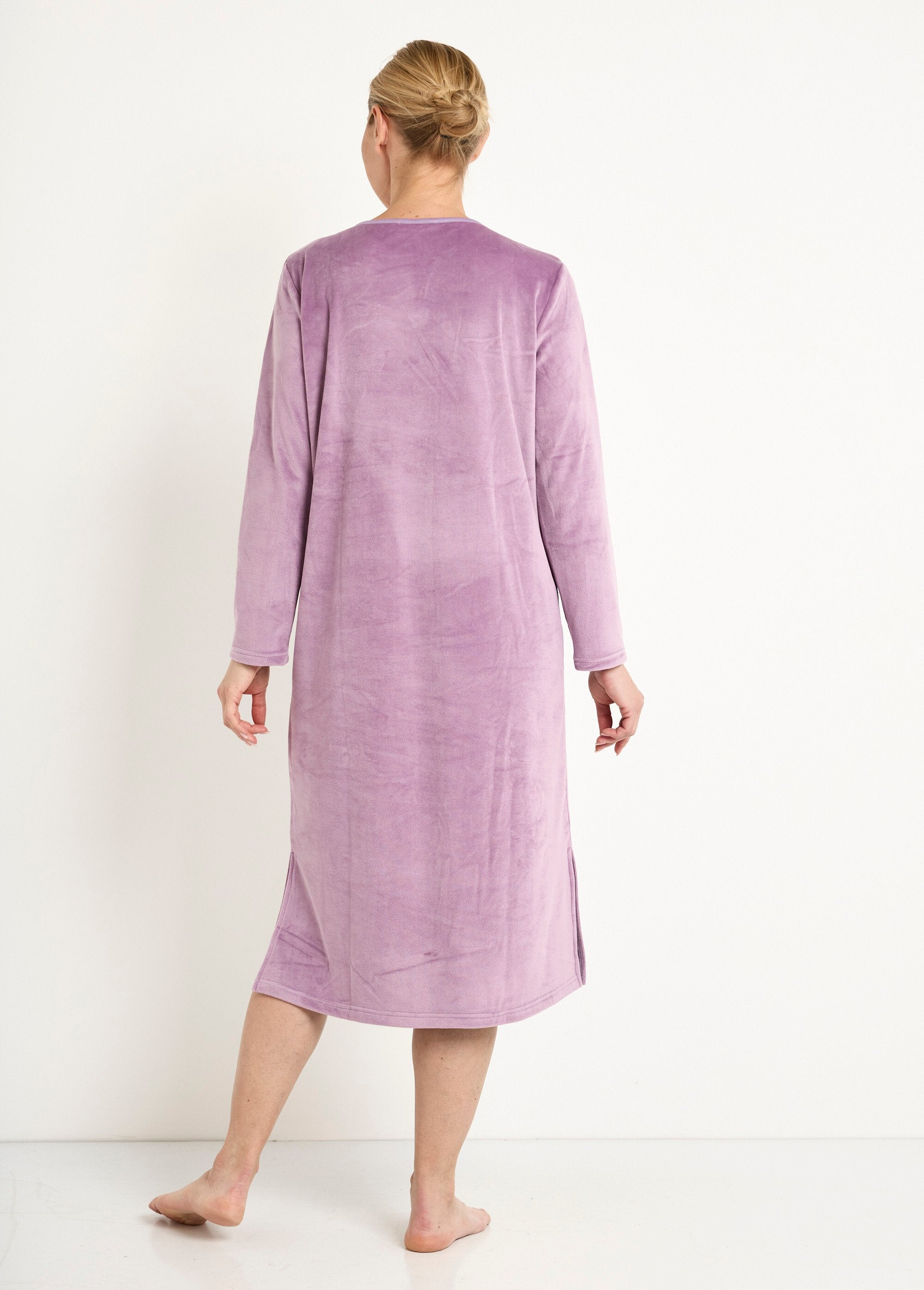 Embroidered_mid-length_fleece_nightgown_Violin_DO1_slim