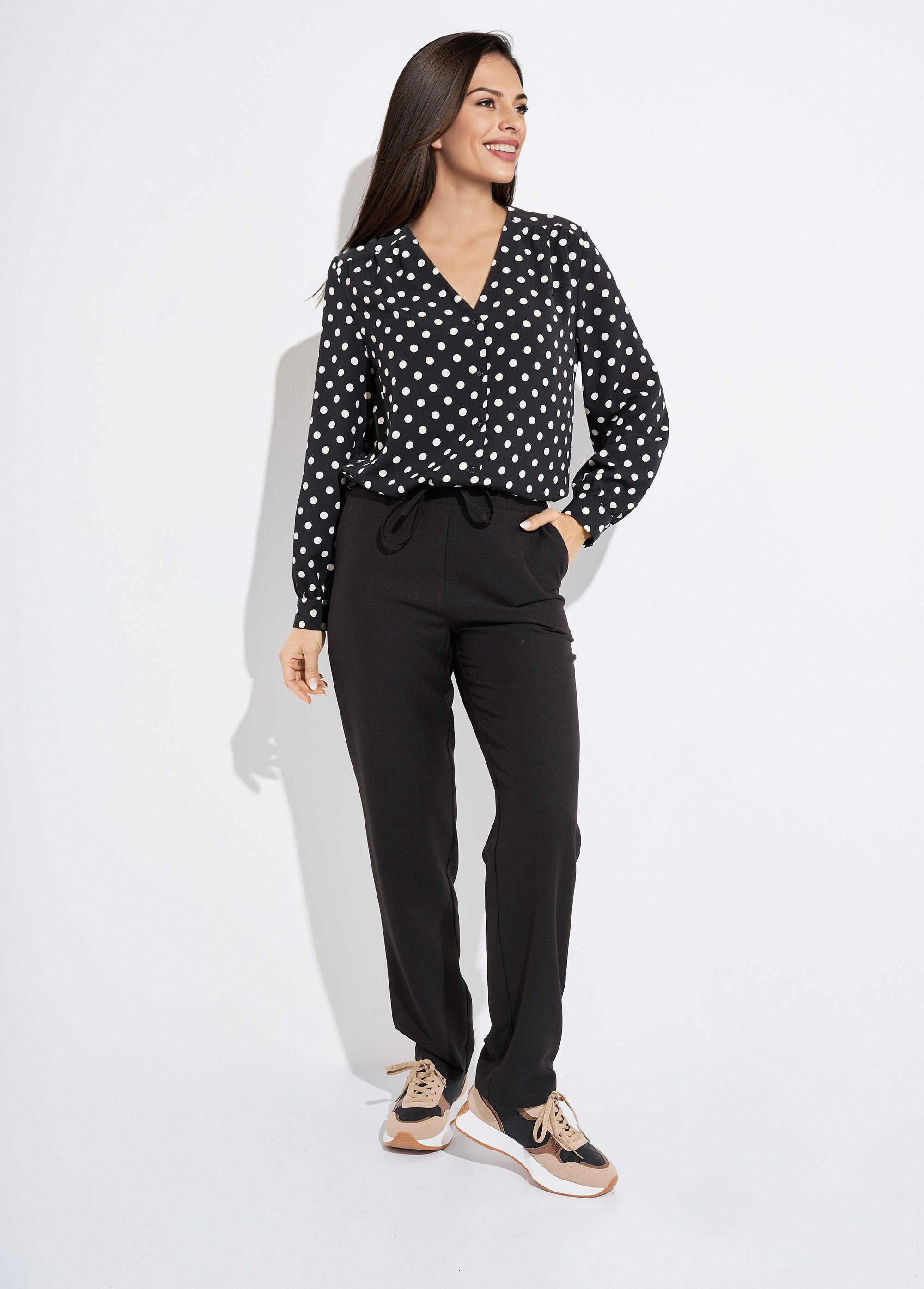 Long_sleeve_polka_dot_print_V-neck_blouse_Black_and_ecru_SF1_slim