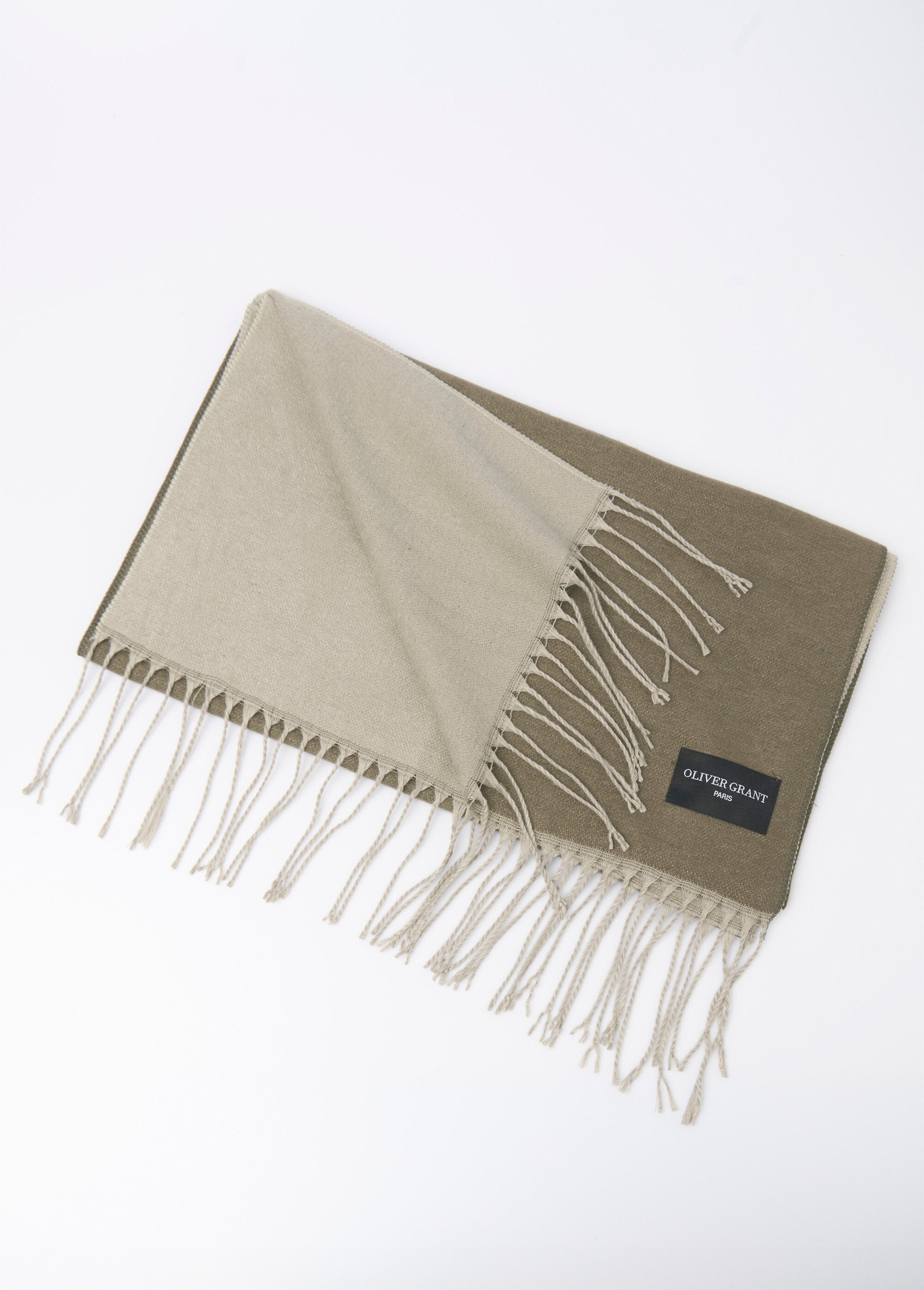 Reversible_two-tone_fringed_scarf_Khaki_DE1_slim