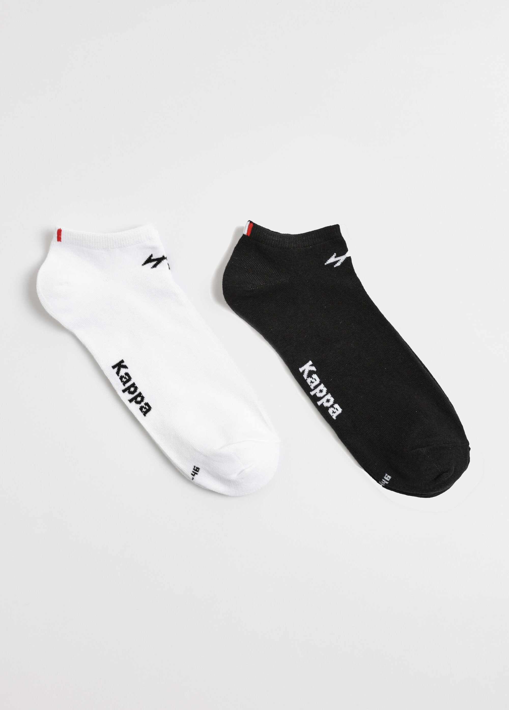 Pack_of_2_plain_socks,_Alpine_license_White_and_Black_DE1_slim