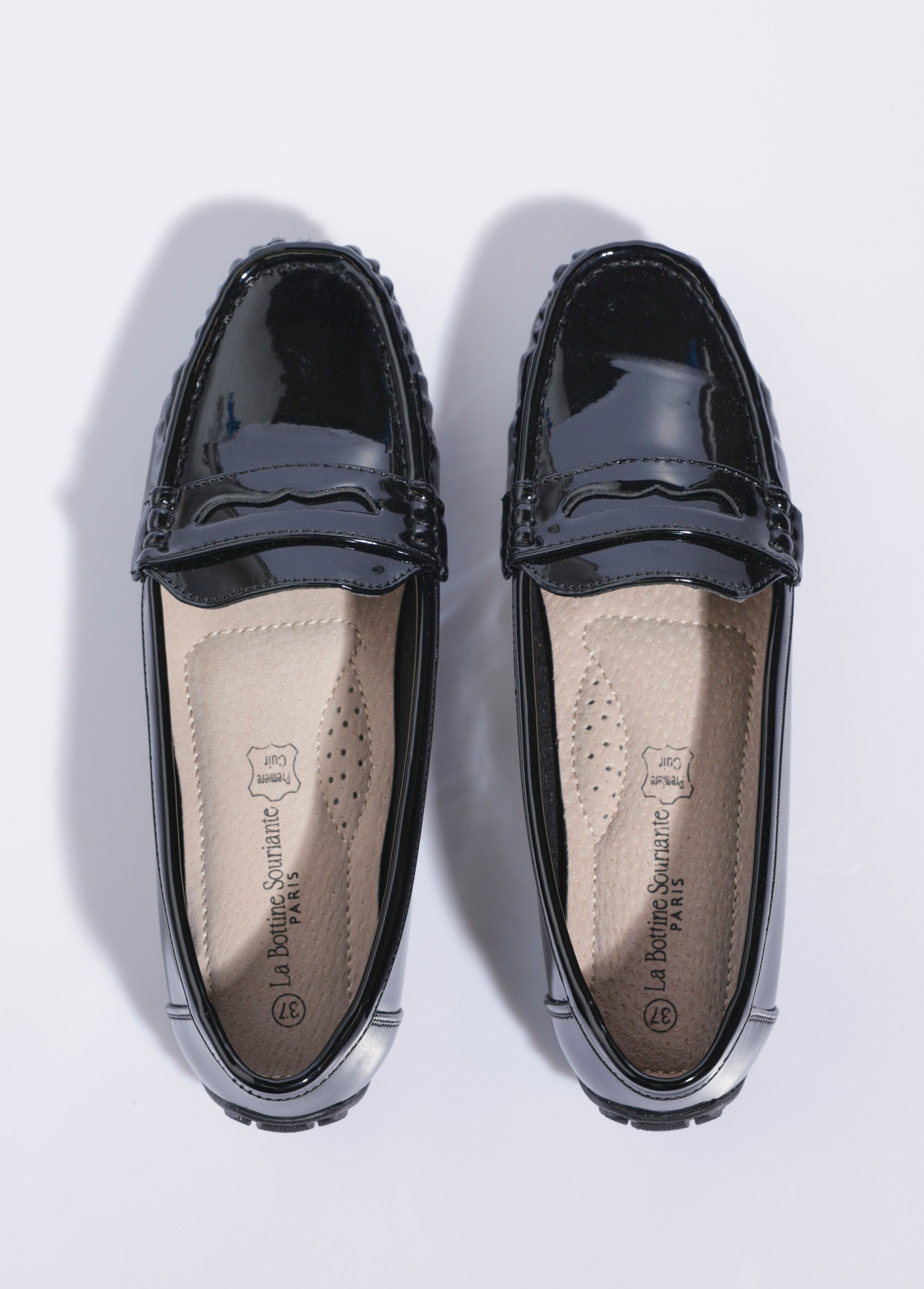 Patent_leather_loafers_with_non-slip_soles_Black_varnish_OV1_slim