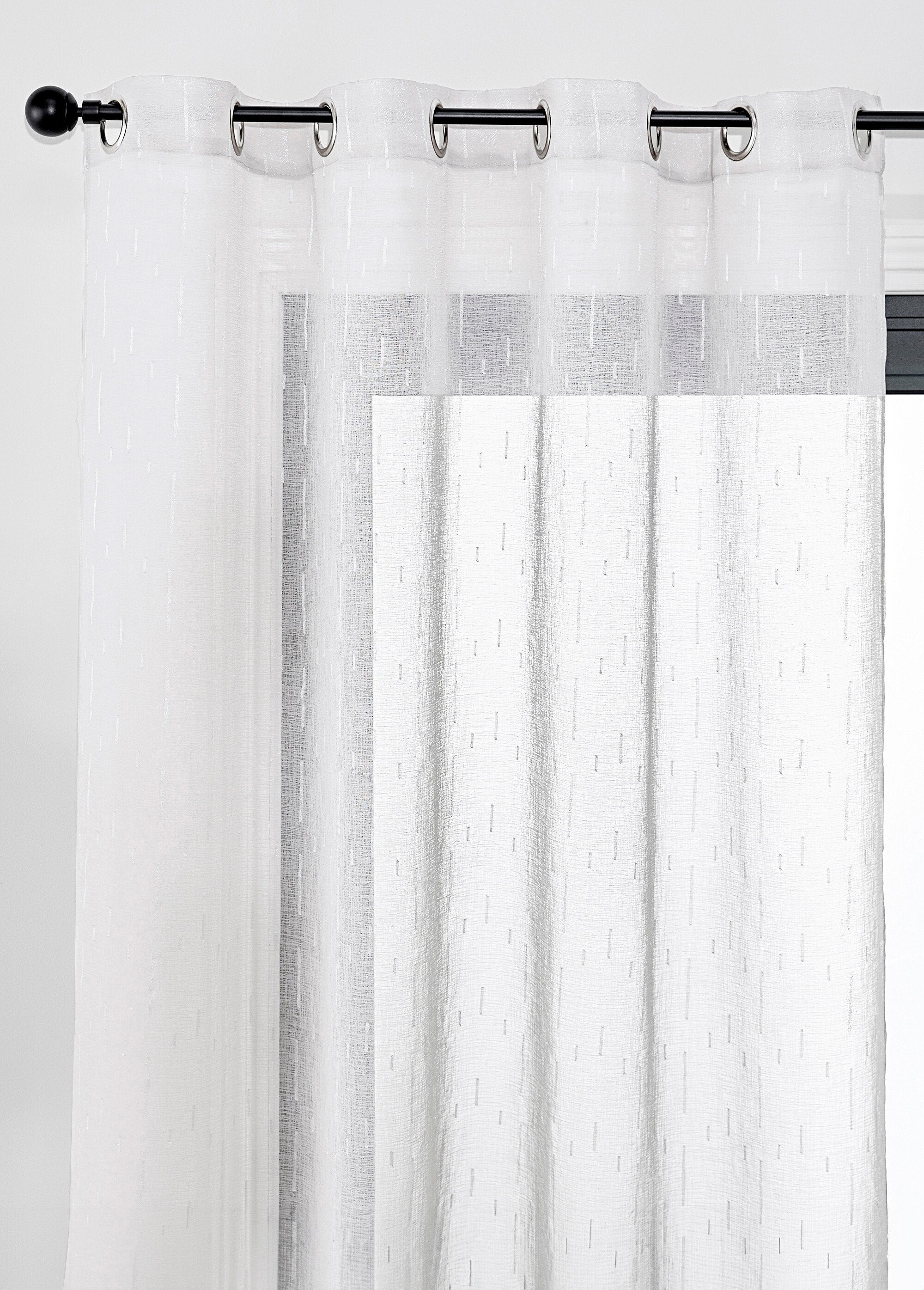 Linen_panel_with_cut_threads_and_eyelet_finish_White_FA1_slim