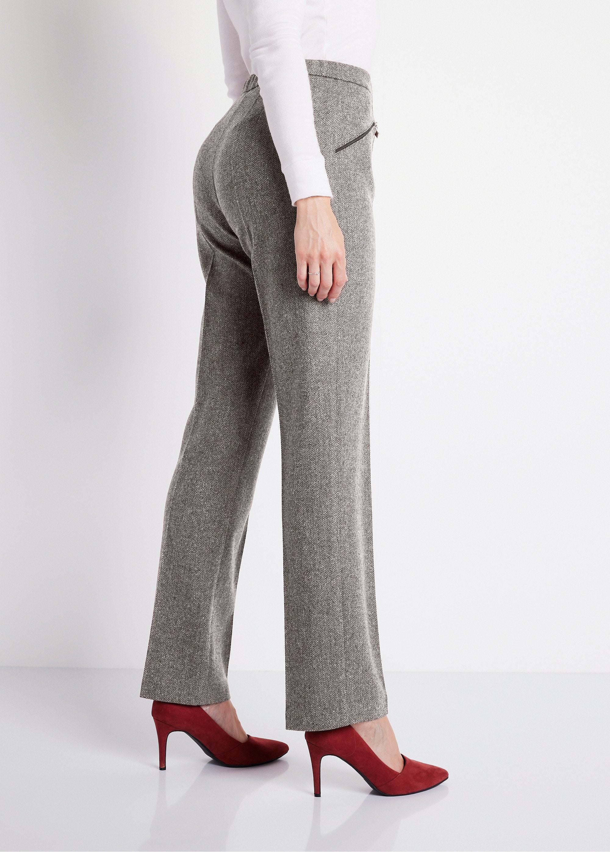 Straight-leg_trousers_with_wool,_70cm_inseam_Gray_chevrons_DR1_slim
