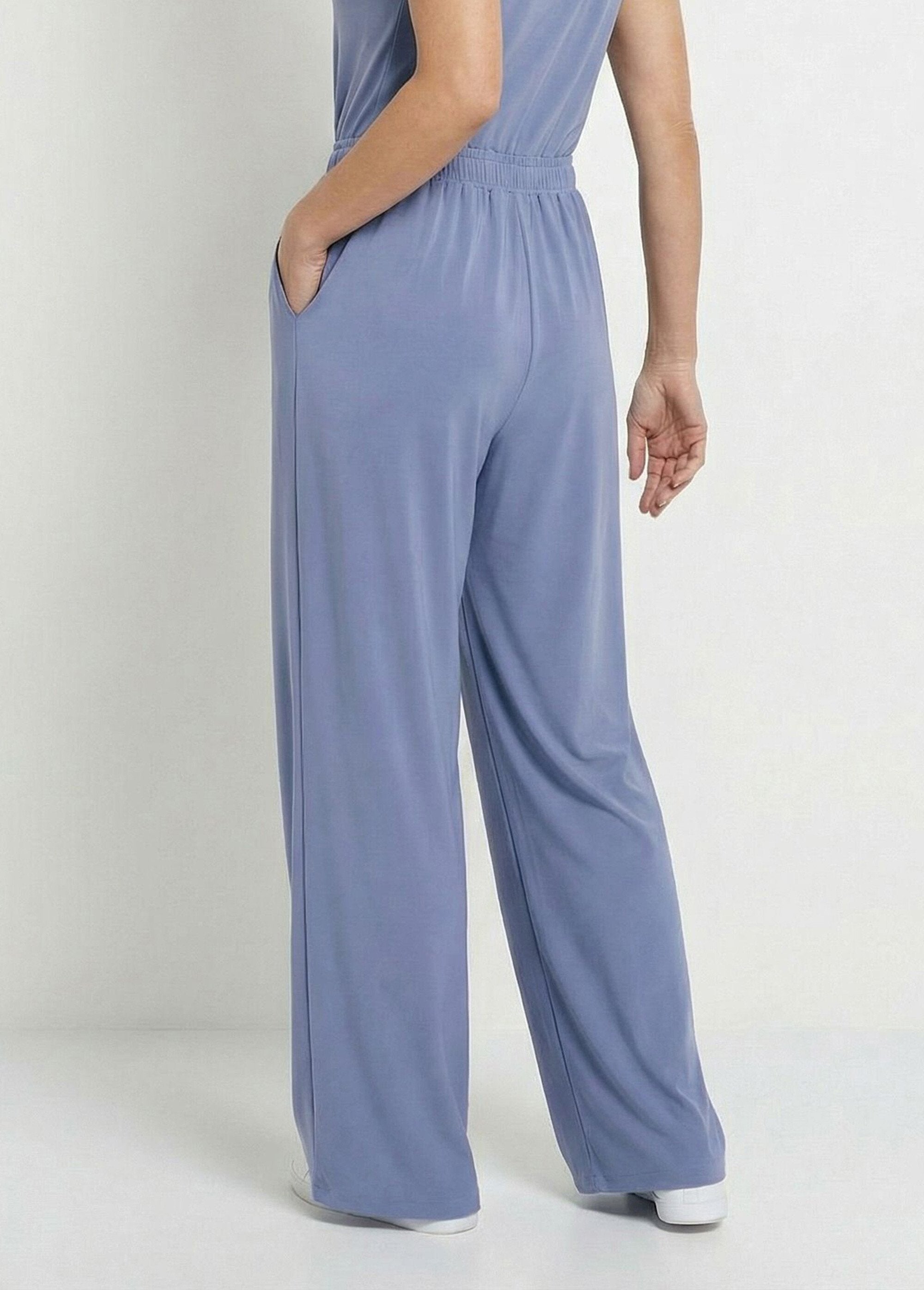 Wide-leg,_flowing_sports_trousers_with_elasticated_waist_Blue_gray_DO1_slim