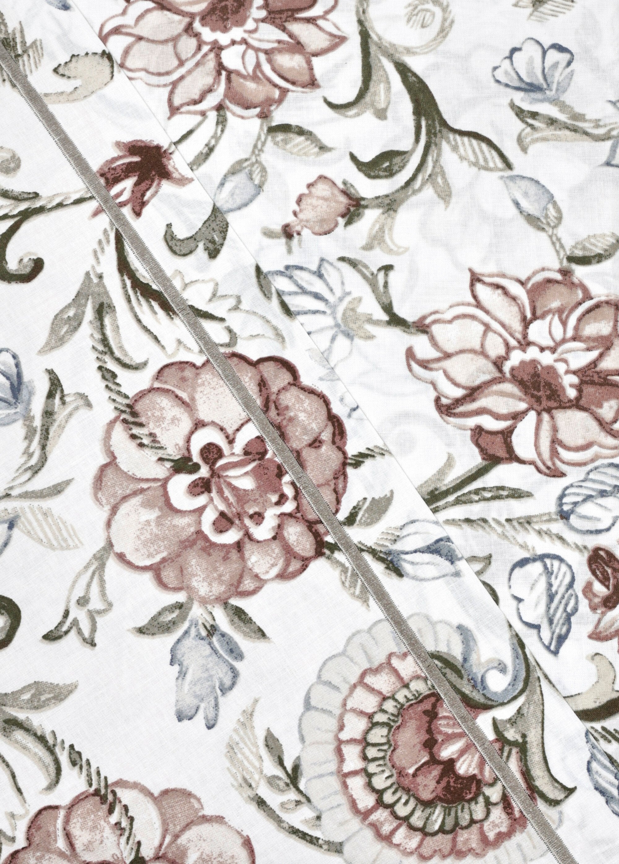 4-piece_bed_set_with_flat_sheet,_camellias_Gray_DO1_slim