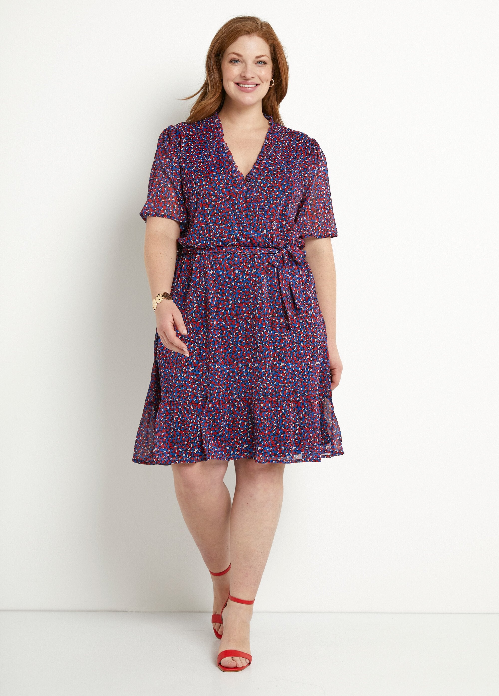 Ruffled_wrap_dress_with_graphic_print_voile_Navy_and_red_FA1_curvy