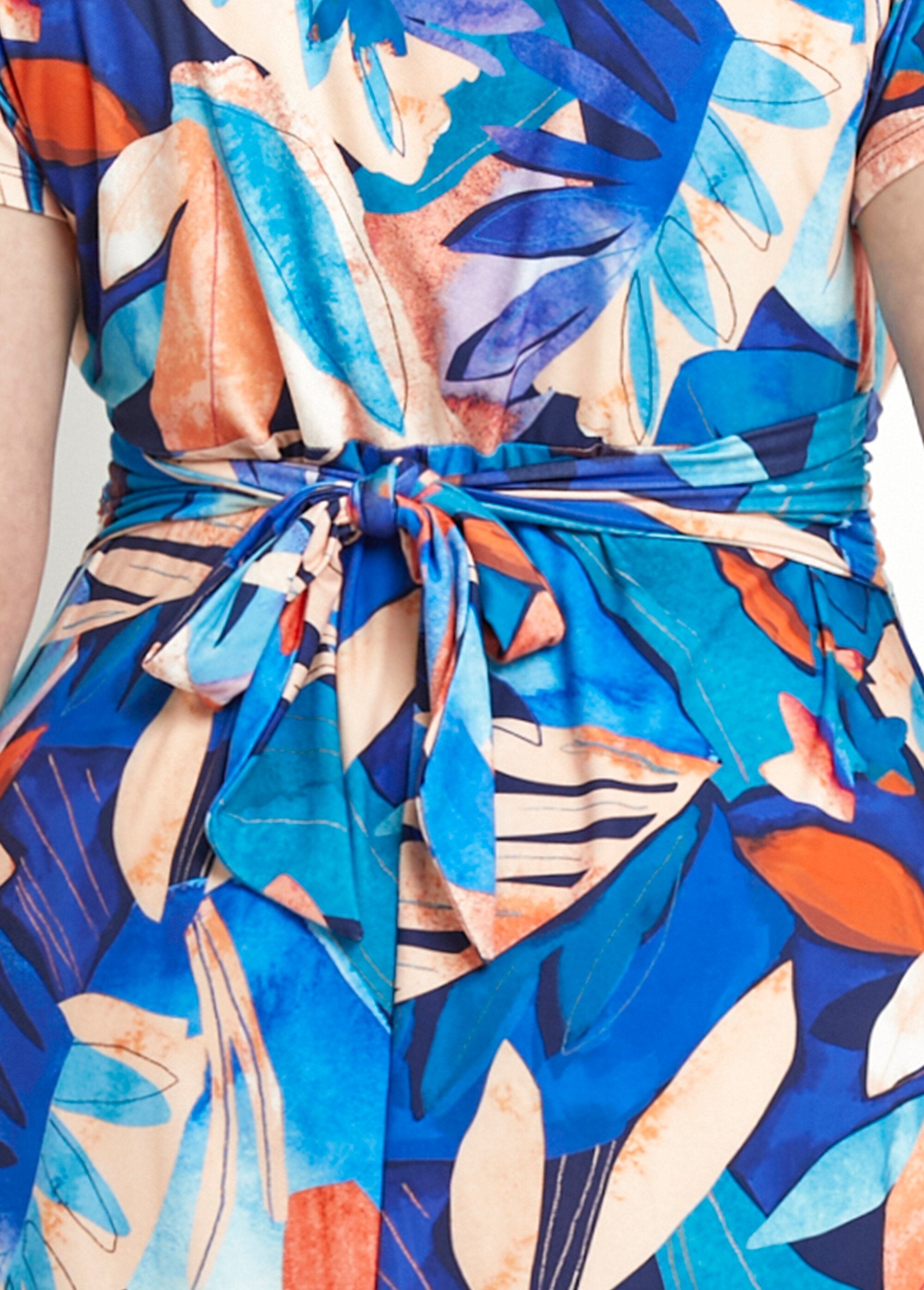 Short_V-neck_dress_with_draped_effect_and_foliage_print_Blue_and_orange_DE2_curvy