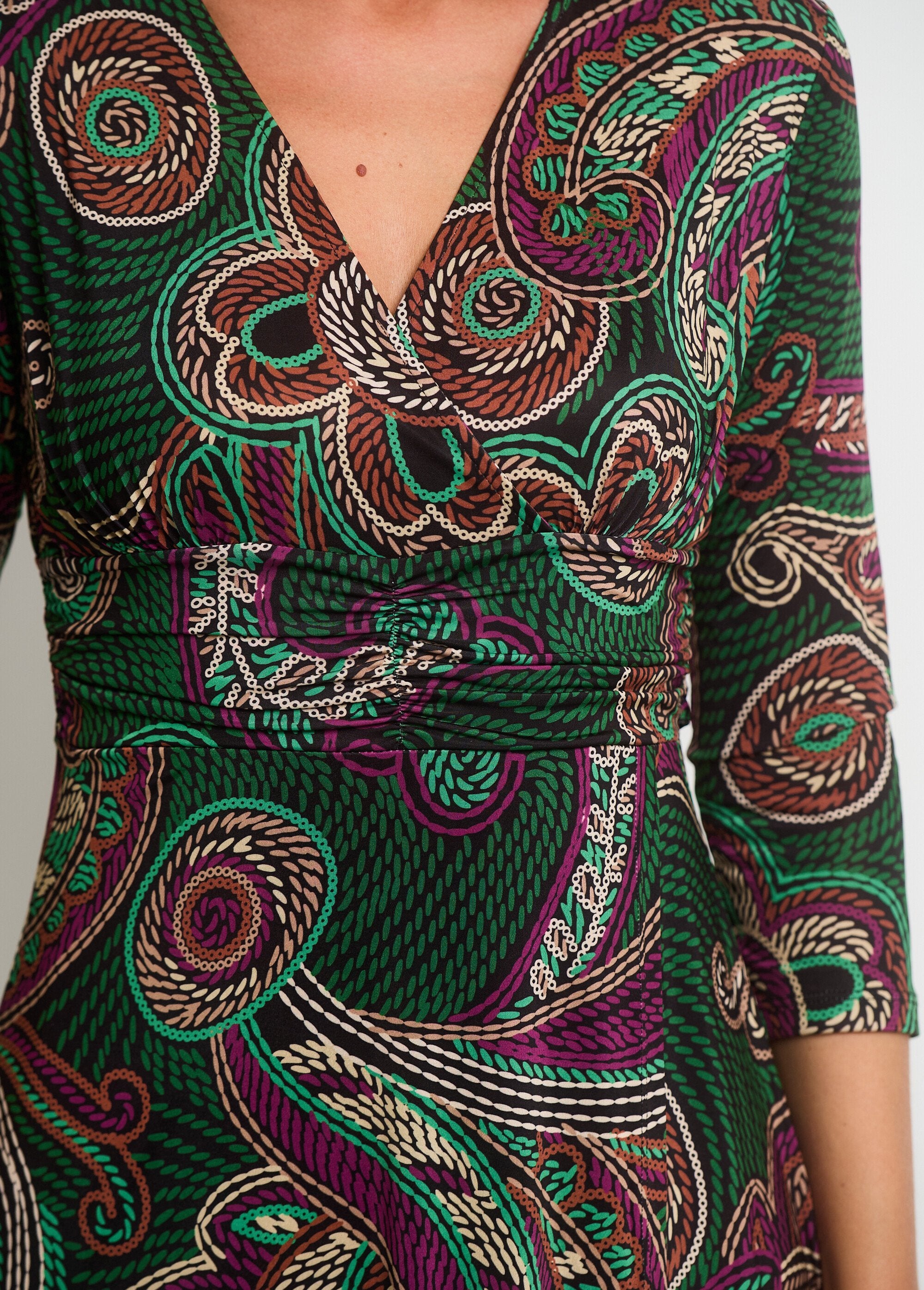 Draped_waist_mesh_wrap_dress_Pink_and_green_DE2_slim