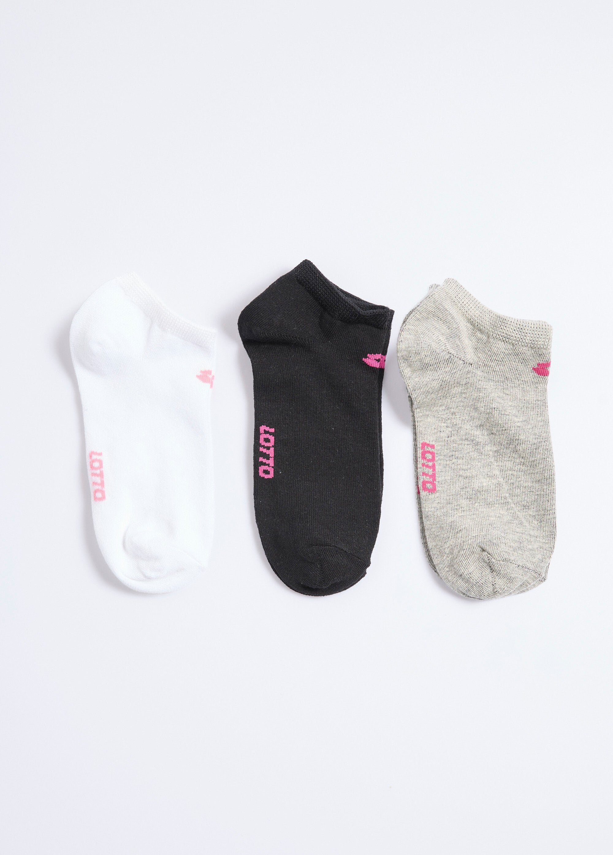 Socks_with_colorful_logo_Assorted_gray_DE1_slim