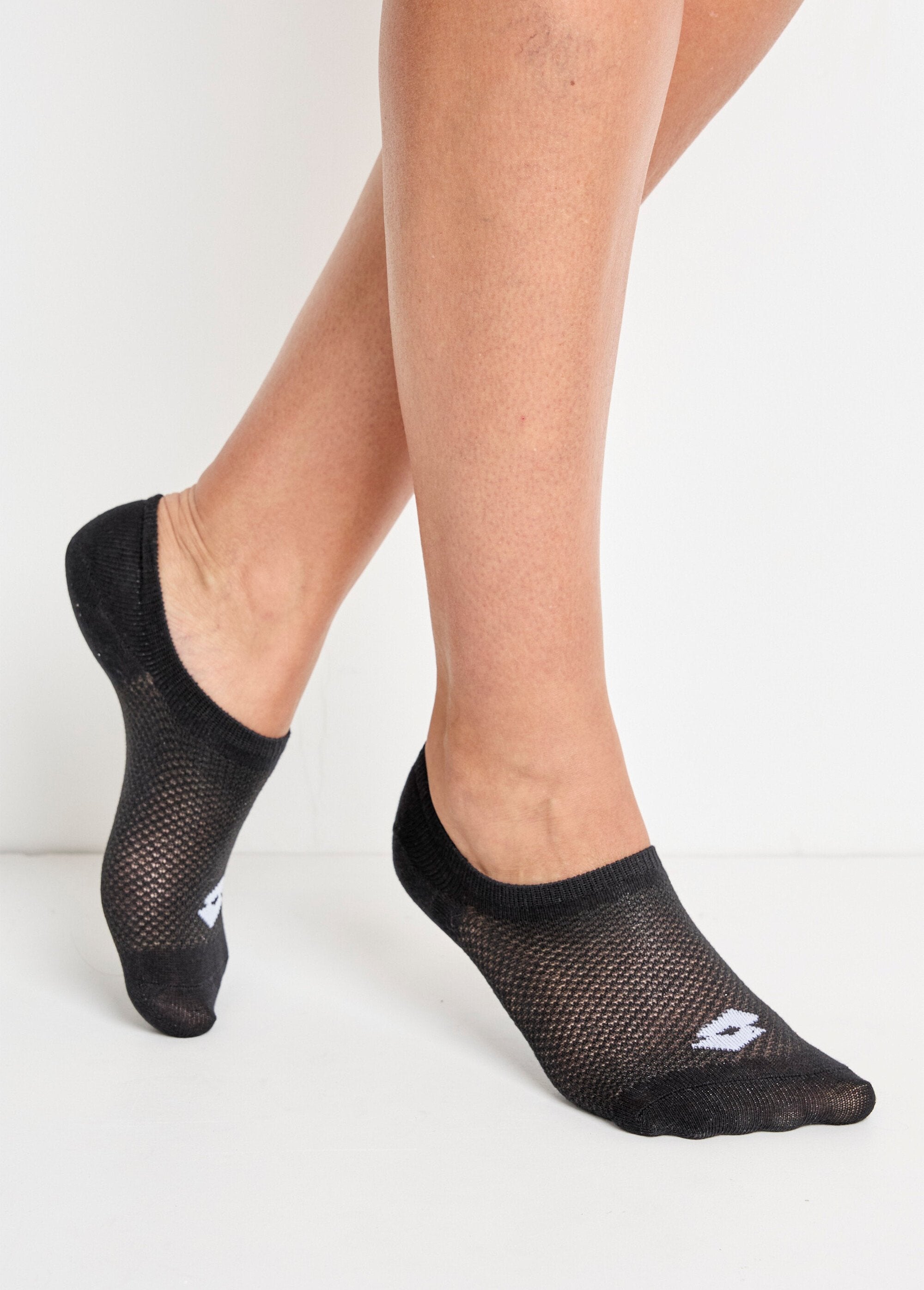 Ribbed_invisible_socks_Black_FA2_slim