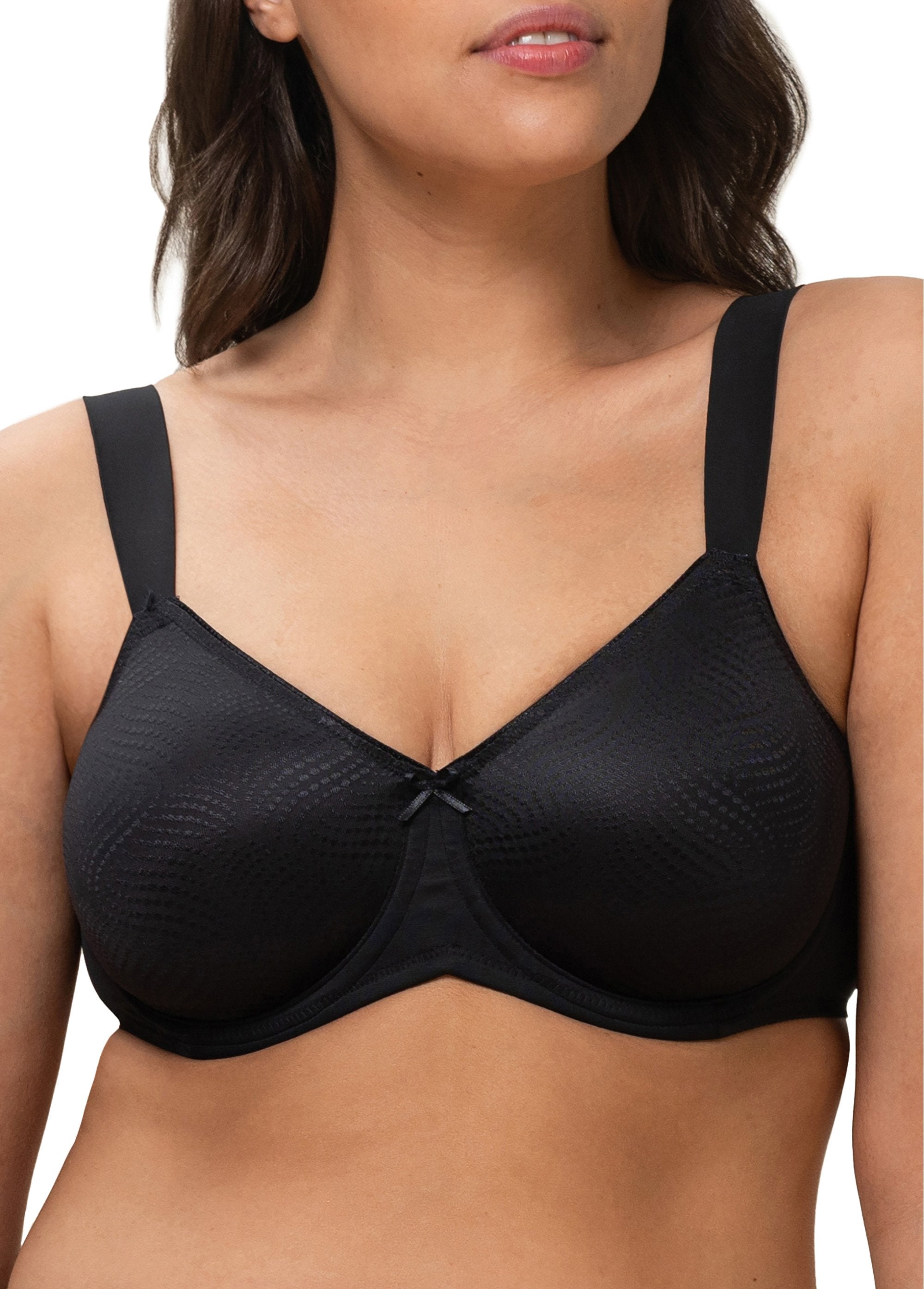 Minimizer_underwire_bra_Black_FA1_curvy