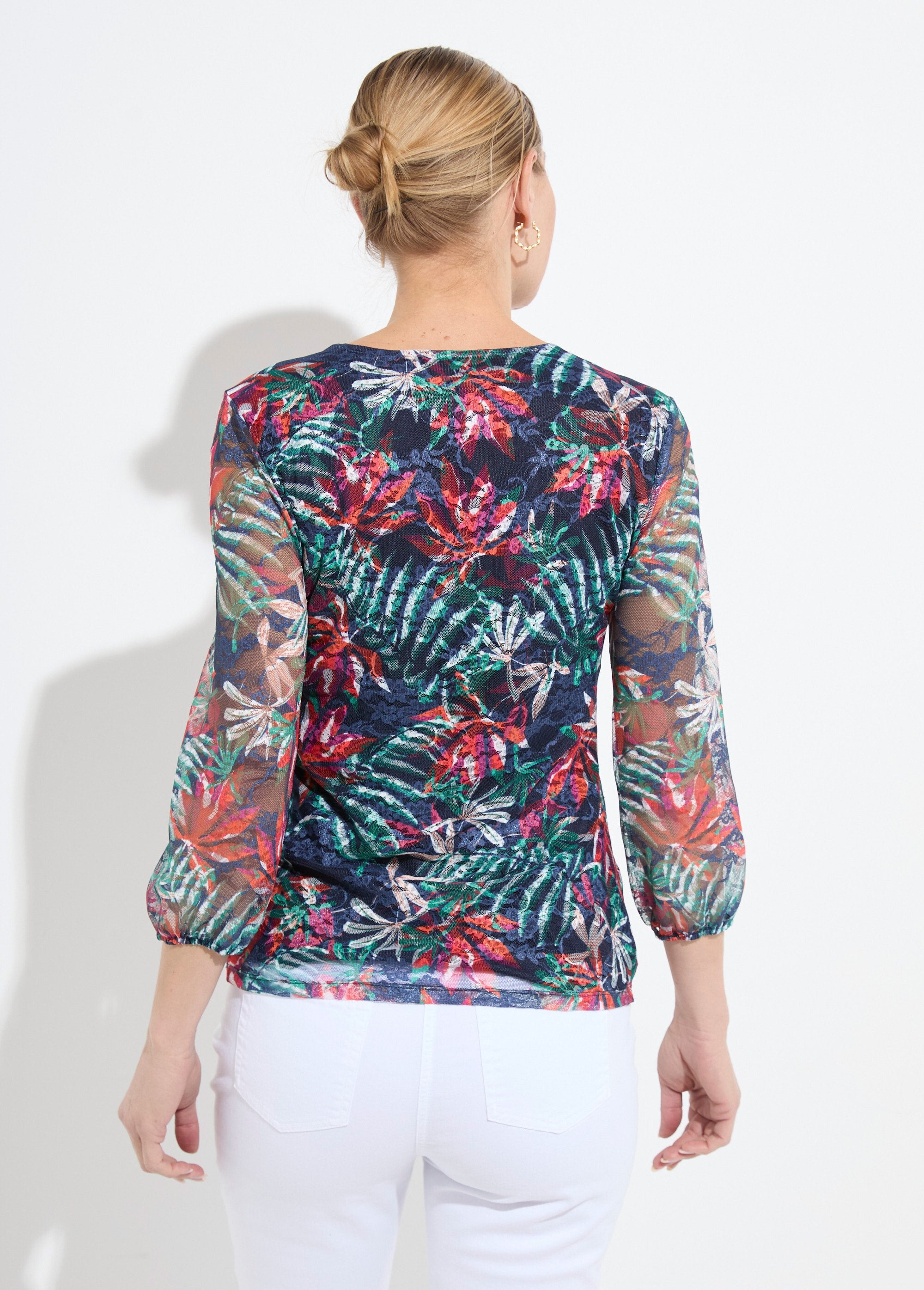 Printed_lace_V-neck_T-shirt_Navy_and_orange_DO1_slim