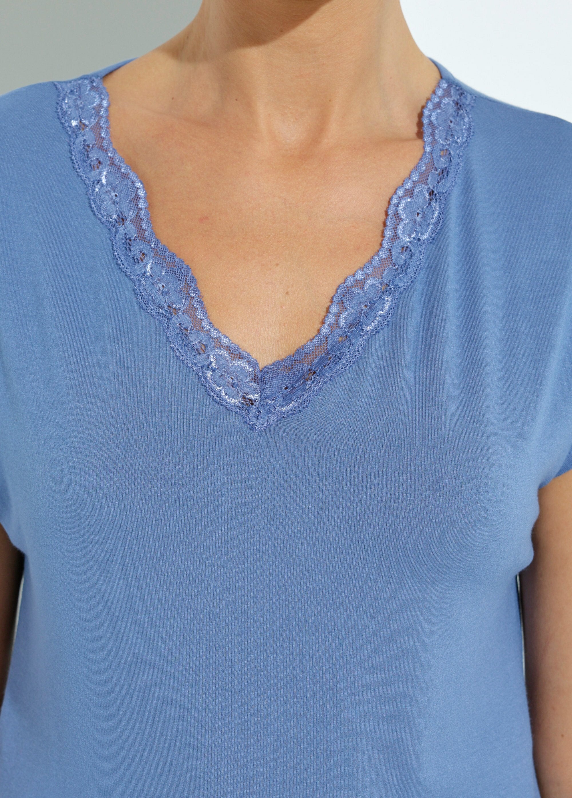 Short_stretch_lace_t-shirt_Storm_blue_DE1_slim