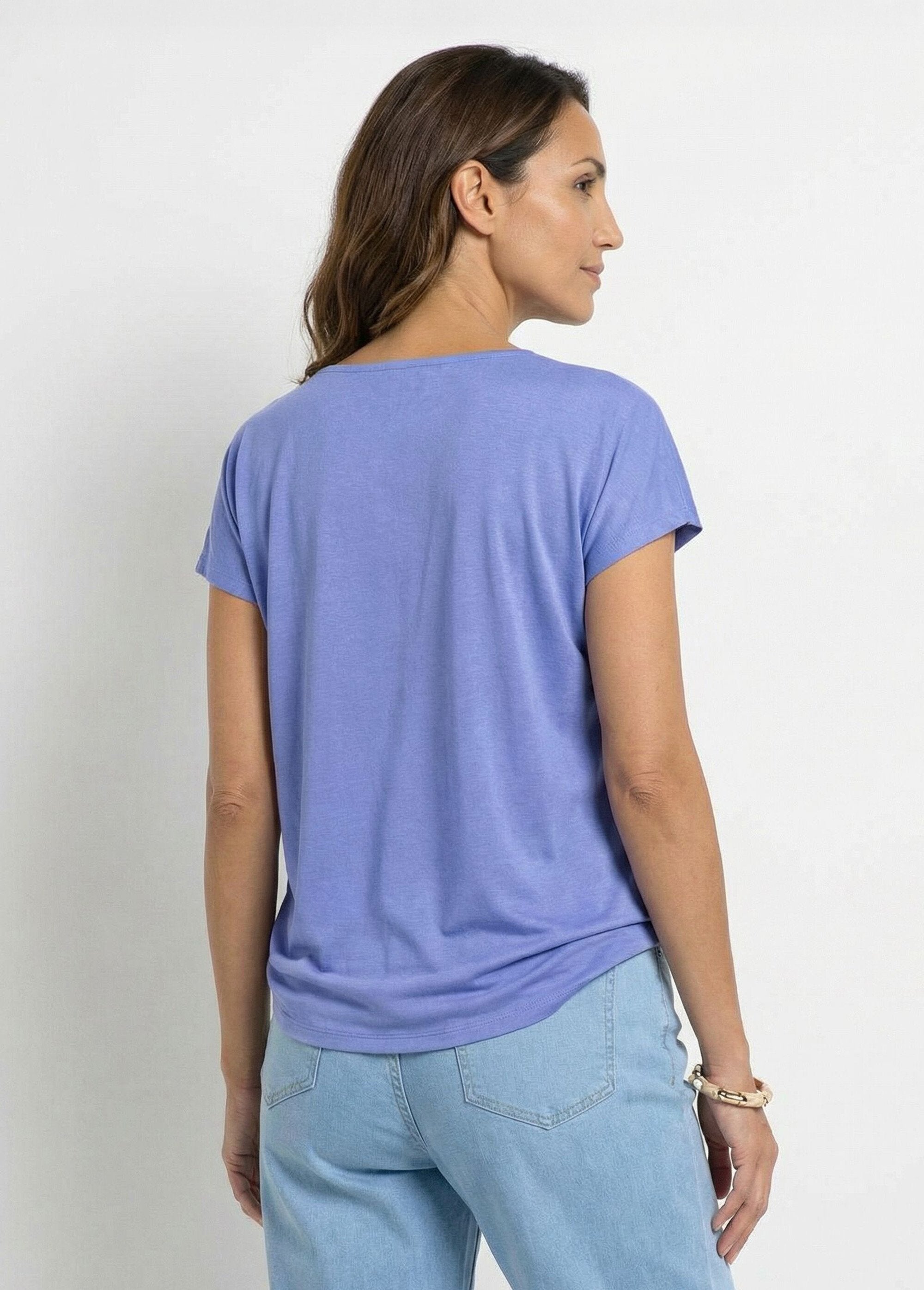 Plain_T-shirt_with_round_neck_and_lace_kimono_sleeves_Forget-me-nots_DO1_slim