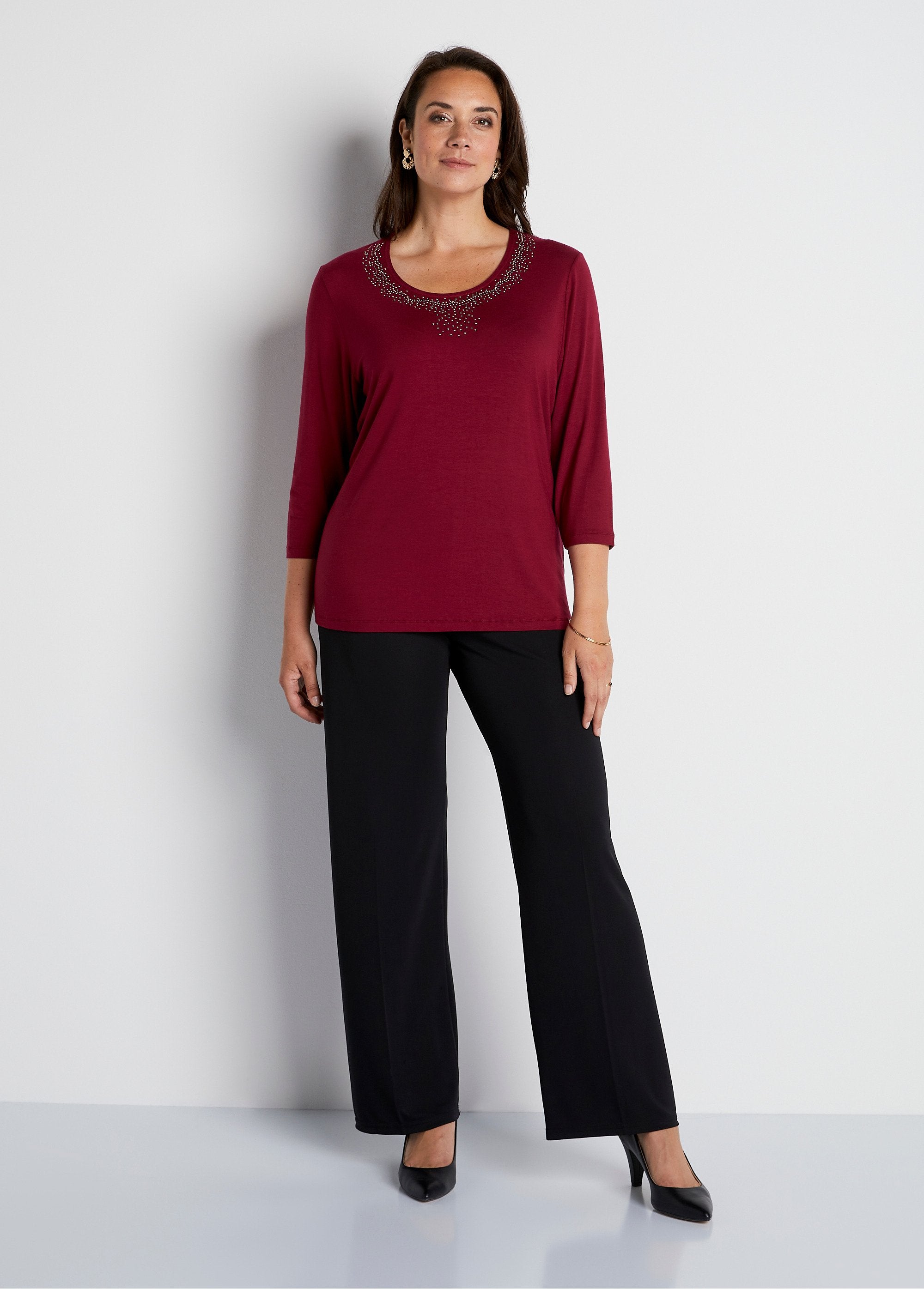 Flowy_T-shirt_with_rhinestones,_3/4_sleeves_Bordeaux_SF1_curvy