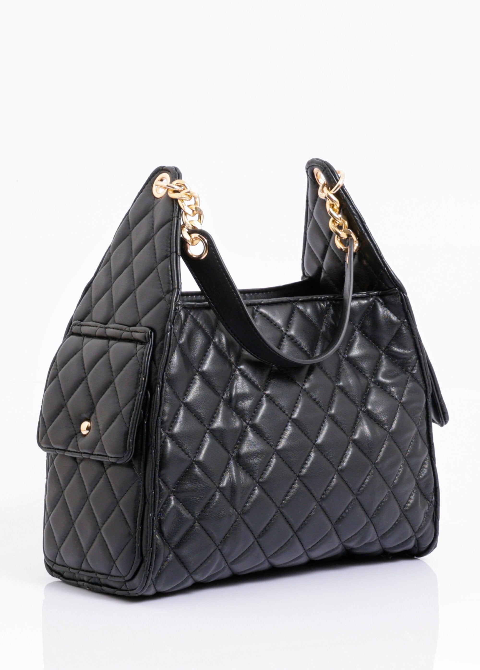 Chic_quilted_handbag_with_metal_details_Black_DE1_slim