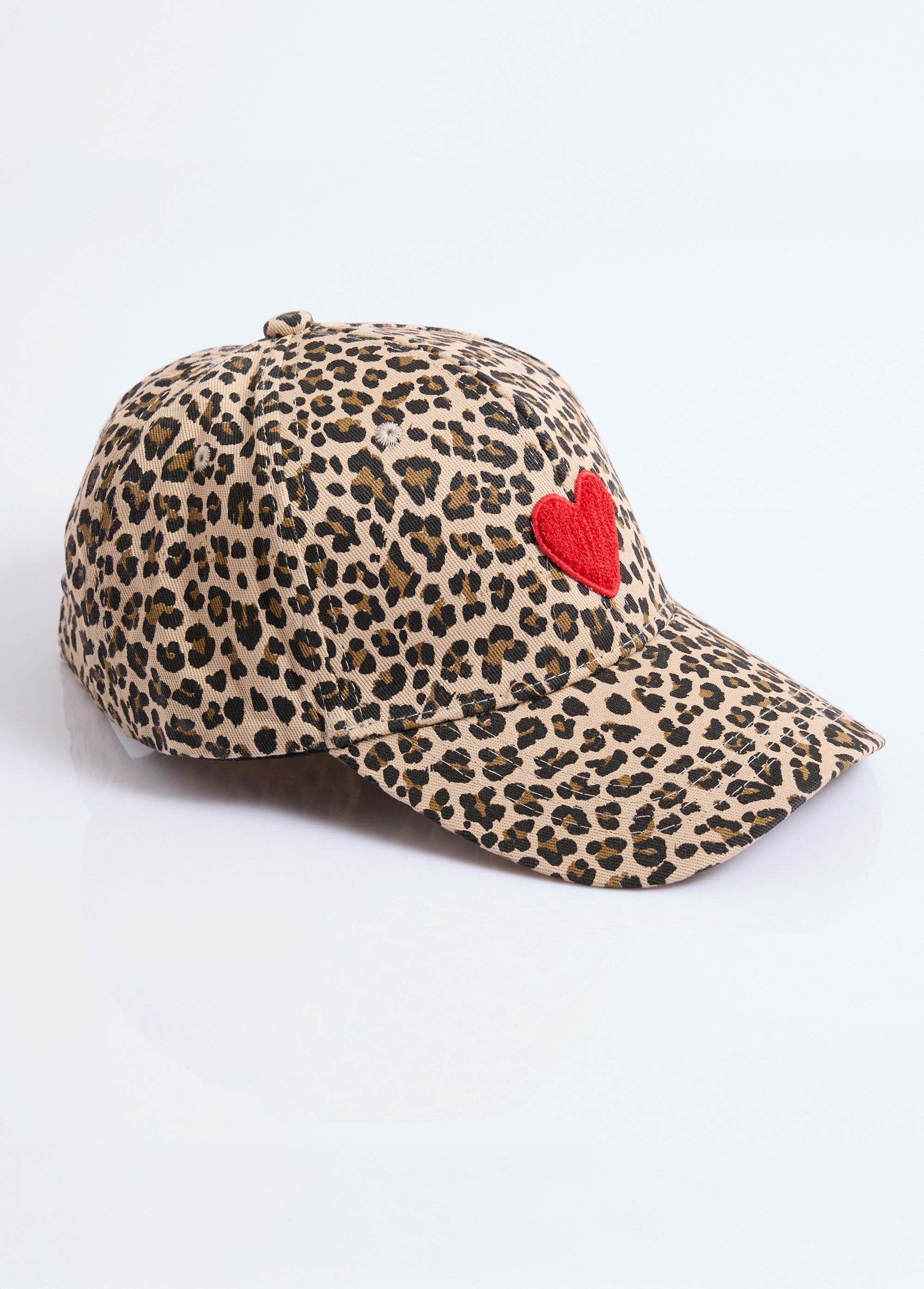 Novelty_cap_with_heart_embroidery_Leopard_FA1_slim