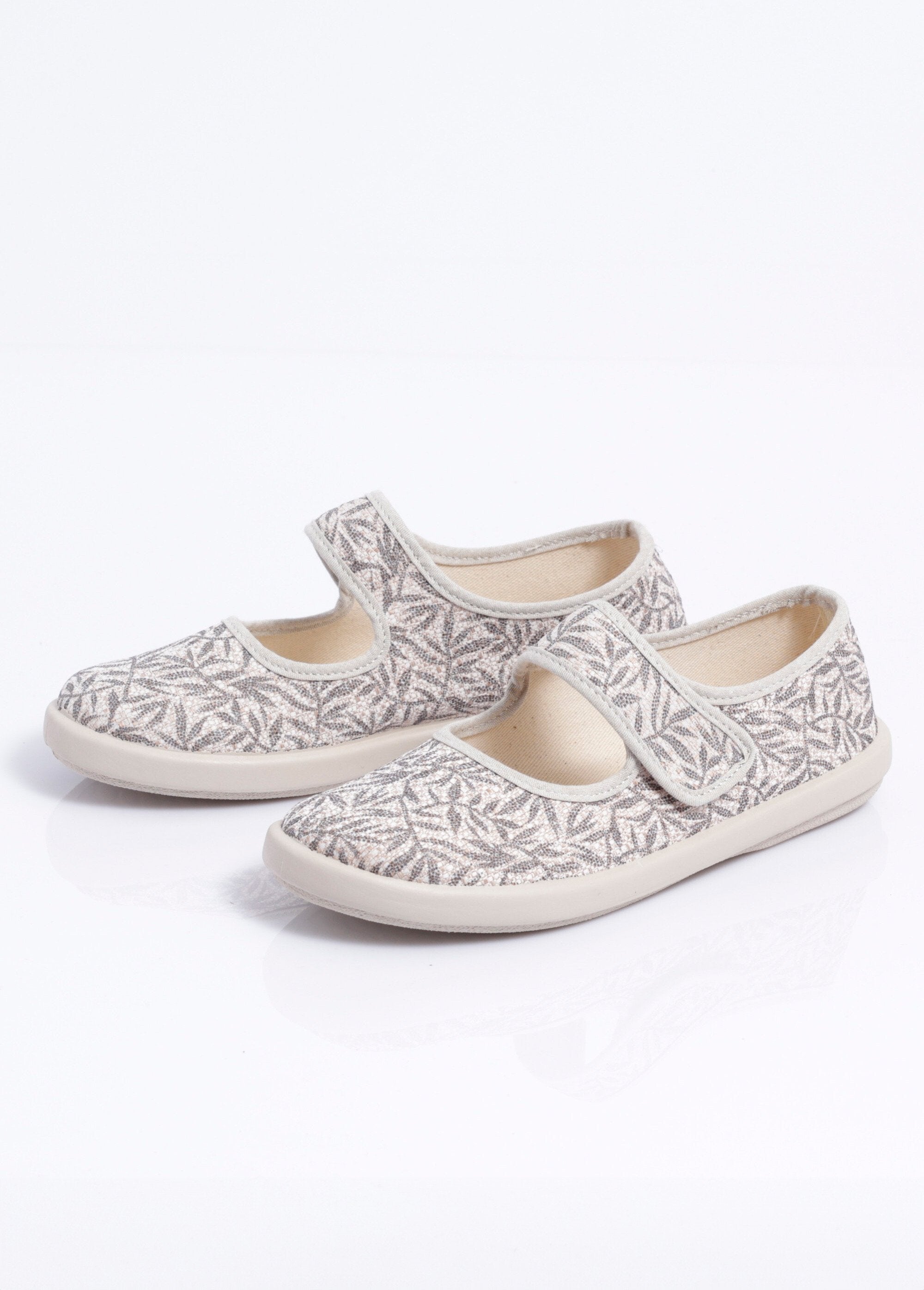 Vegan_wide_width_scratch_baby_ballerinas_Mole_DE1_slim