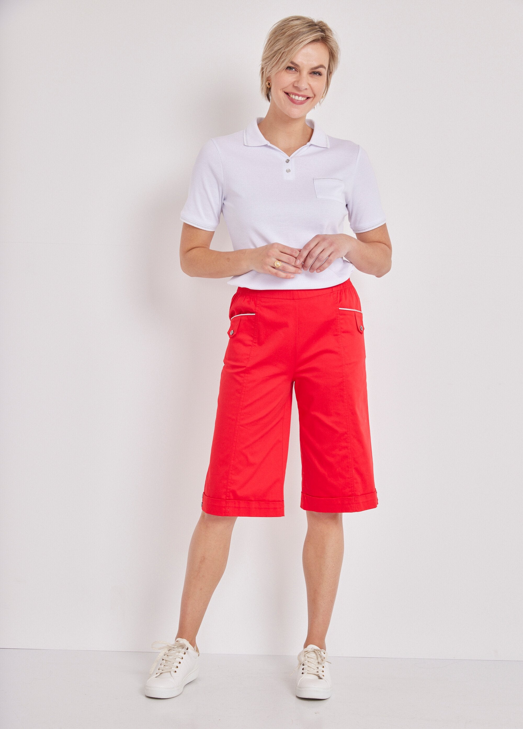 Bermuda_shorts_with_semi-elasticated_waistband_Red_SF1_slim