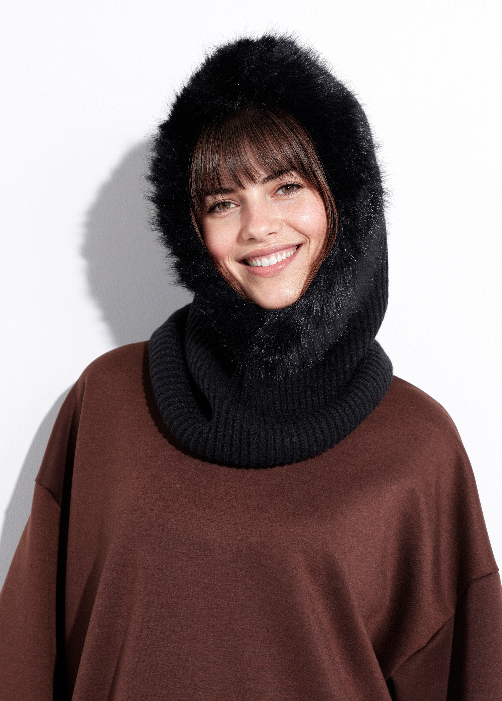 Mesh_balaclava_with_fur_trim_Black_FA1_slim