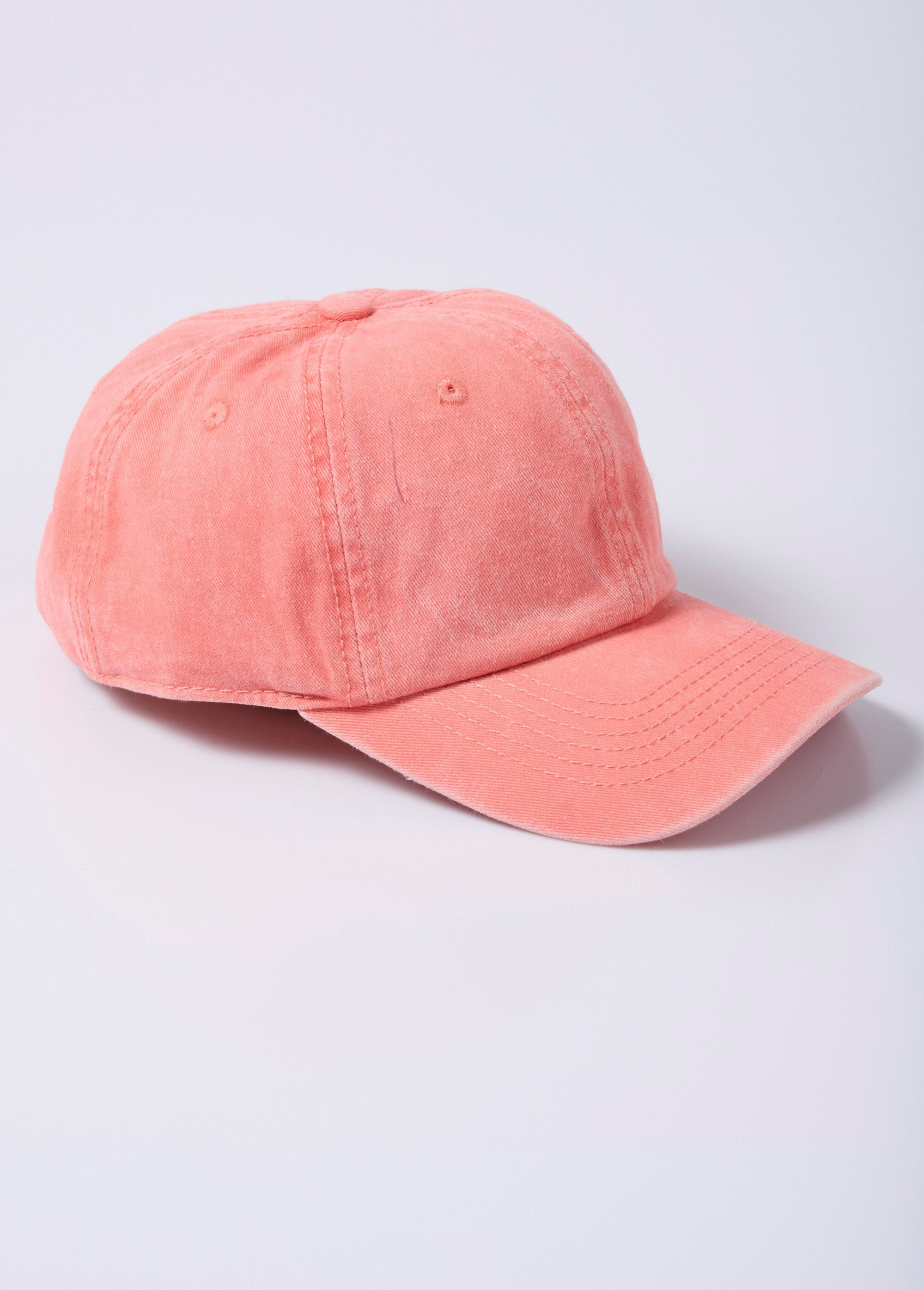 Colorful_canvas_cap_with_a_worn_effect_Coral_FA1_slim