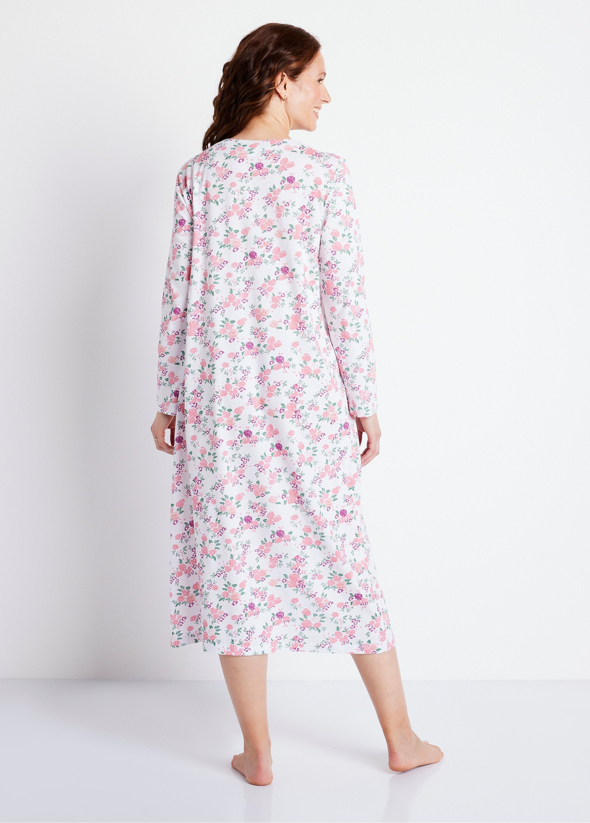 Long_floral_nightgown_Pink_print_DO1_slim