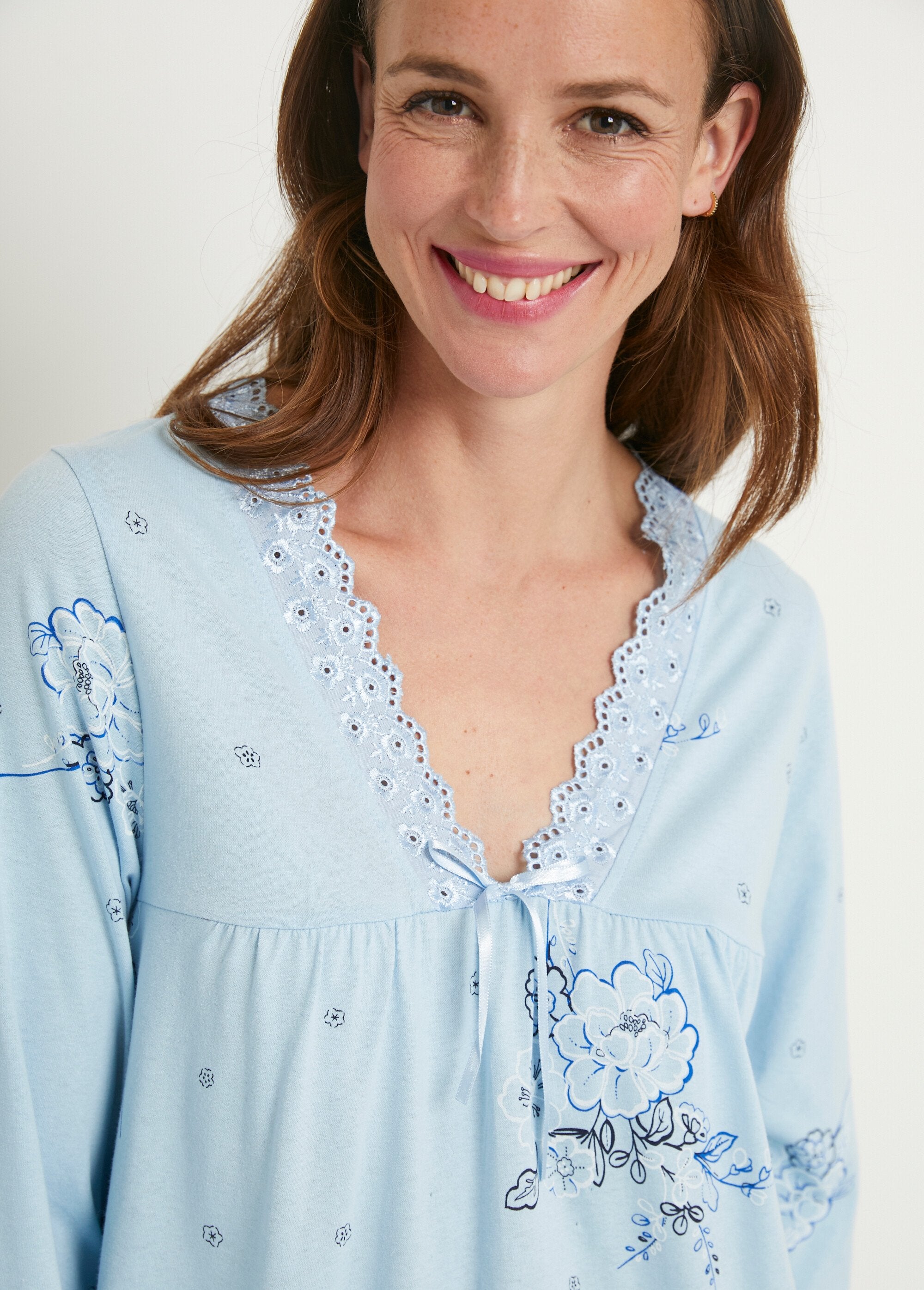 3/4-sleeve_embroidered_cotton_mid-length_nightdress_Blue_DE1_slim