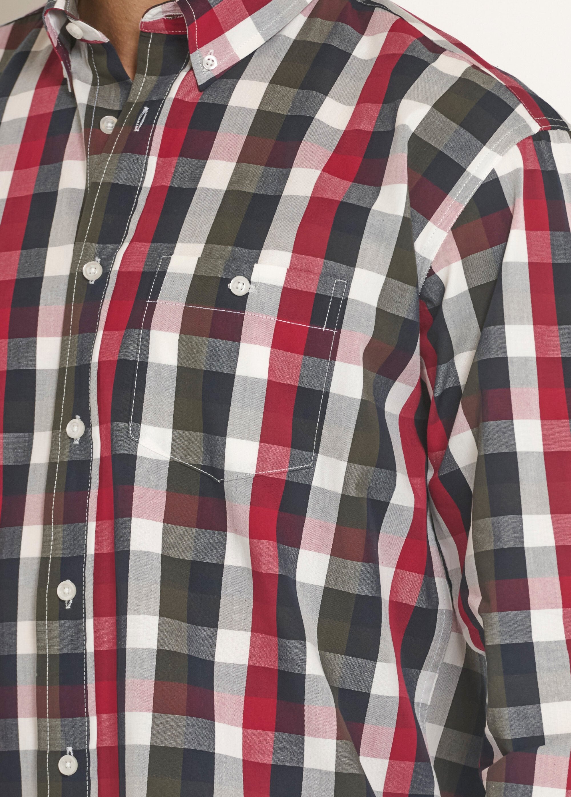 Large_check_cotton_shirt_Black_and_red_DE2_slim