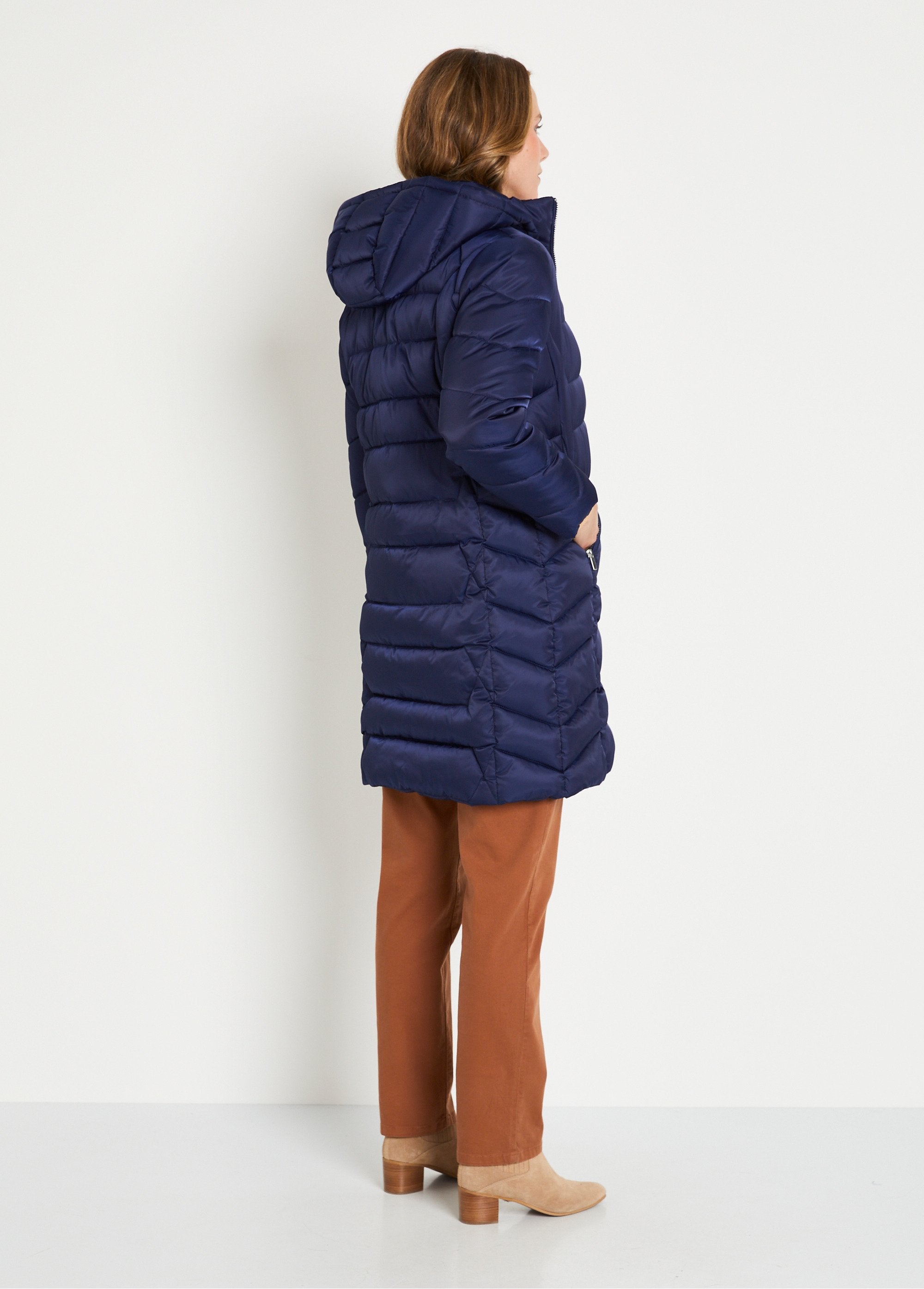 Long_quilted_hooded_down_jacket_Marine_DO1_slim