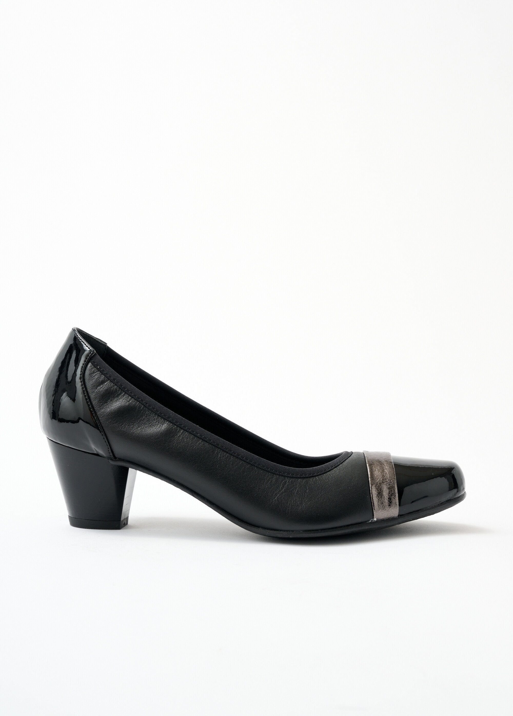 Comfort_width_leather_heeled_pumps_Black_DR1_slim