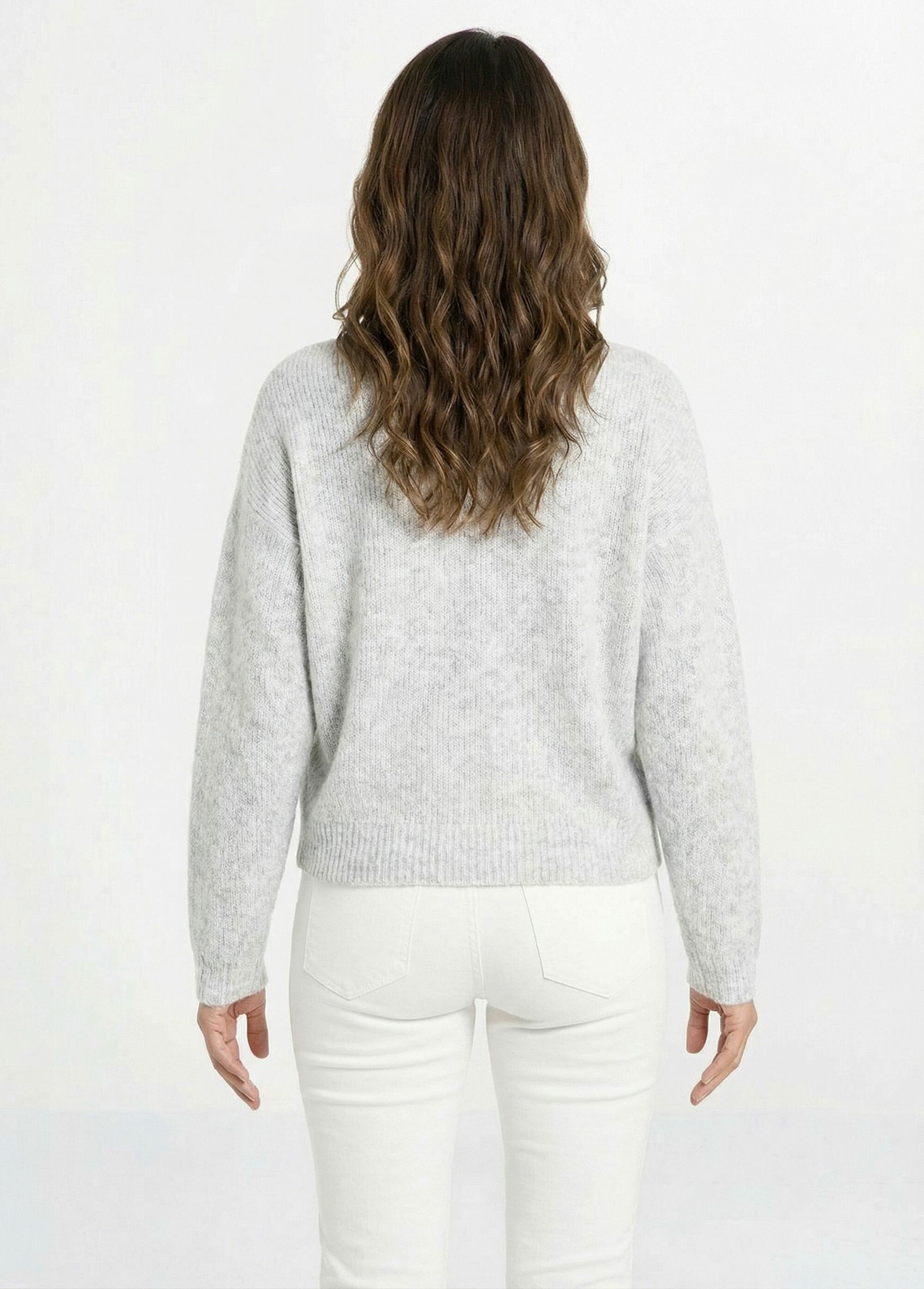 Round_neck_knitted_cardigan_with_wool_Light_gray_DO1_slim