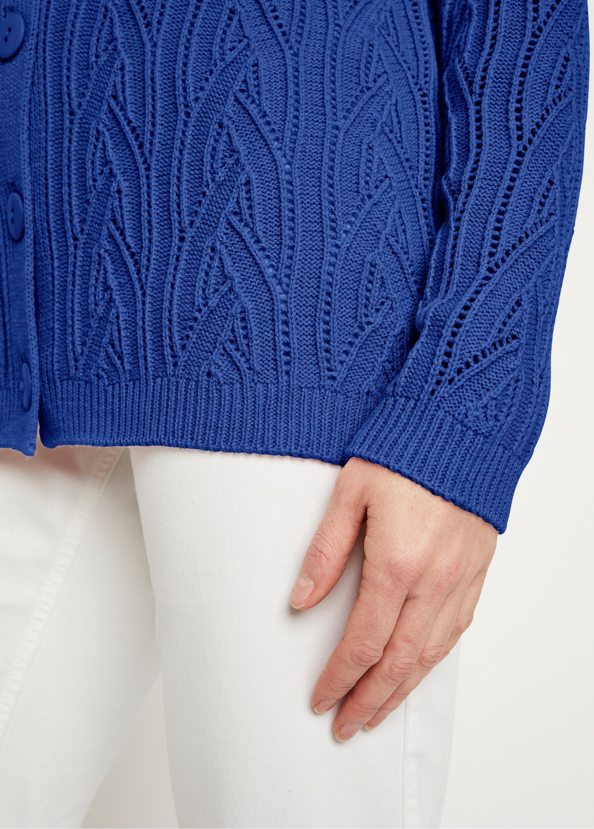 Short_buttoned_openwork_cardigan_Blue_DE2_slim