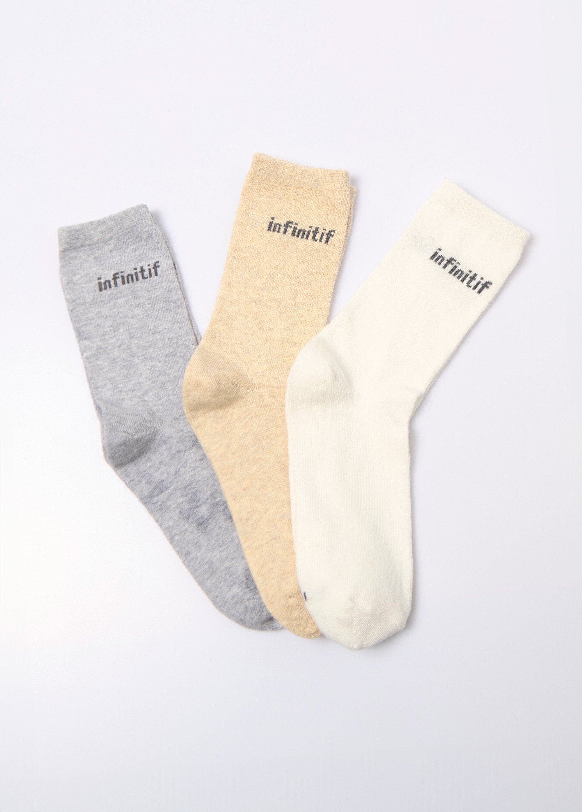 Pack_of_3_logo_socks_Assorted_FA1_slim