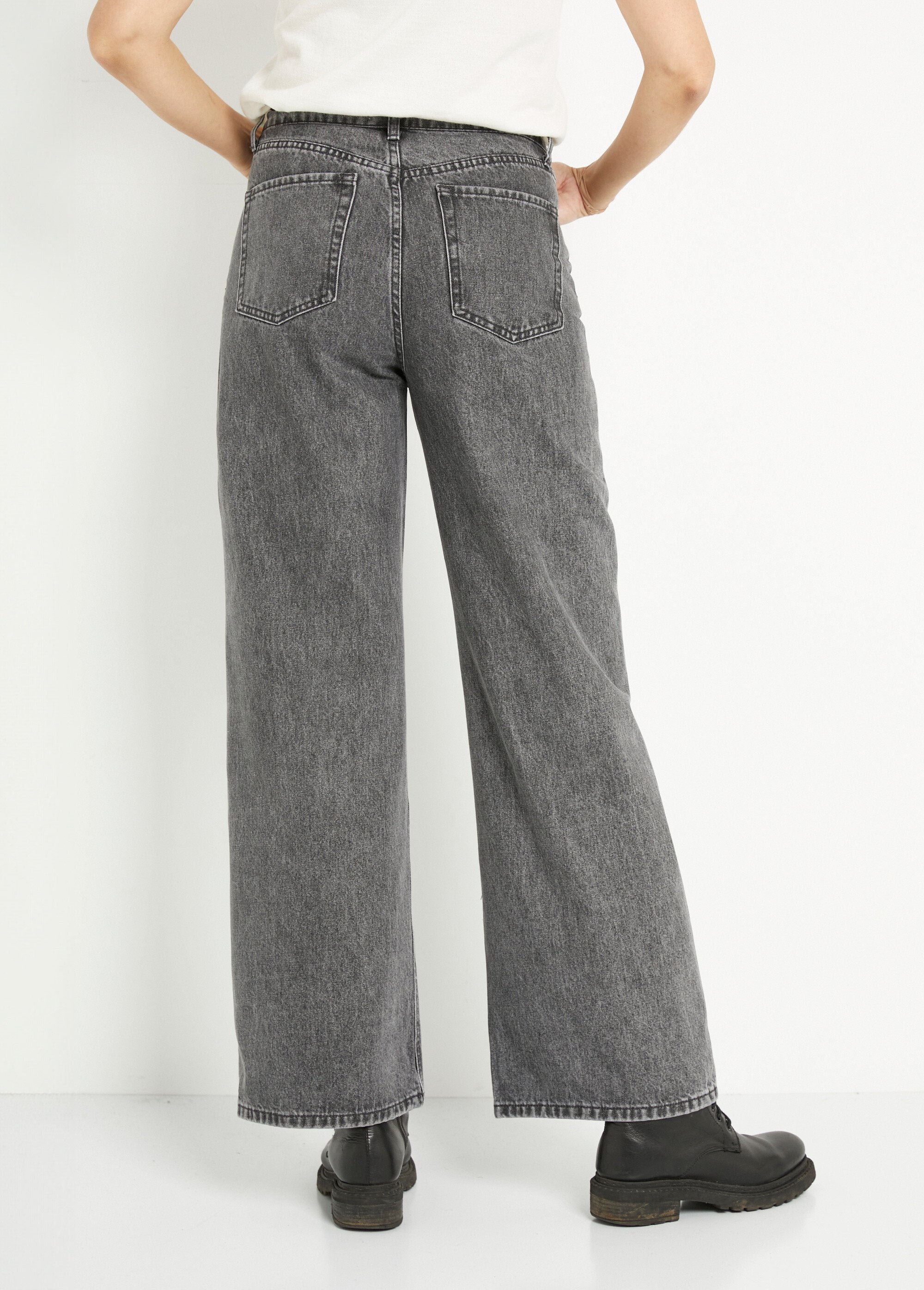 Jean_5_poches_femme_coupe_large_Gris_DO1_slim