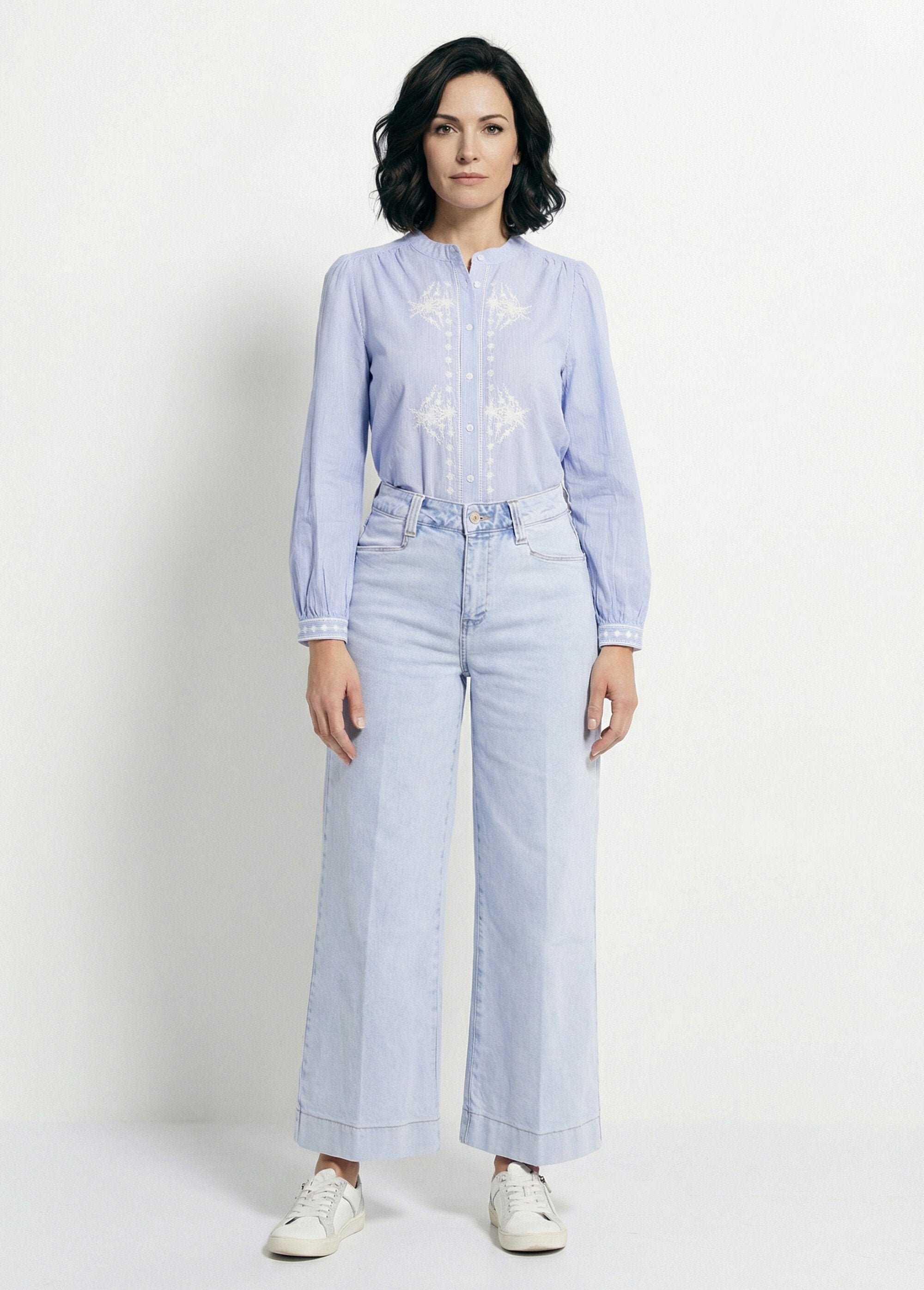 Wide-leg,_5-pocket_jeans,_perfect_for_petite_women_Light_blue_SF1_slim