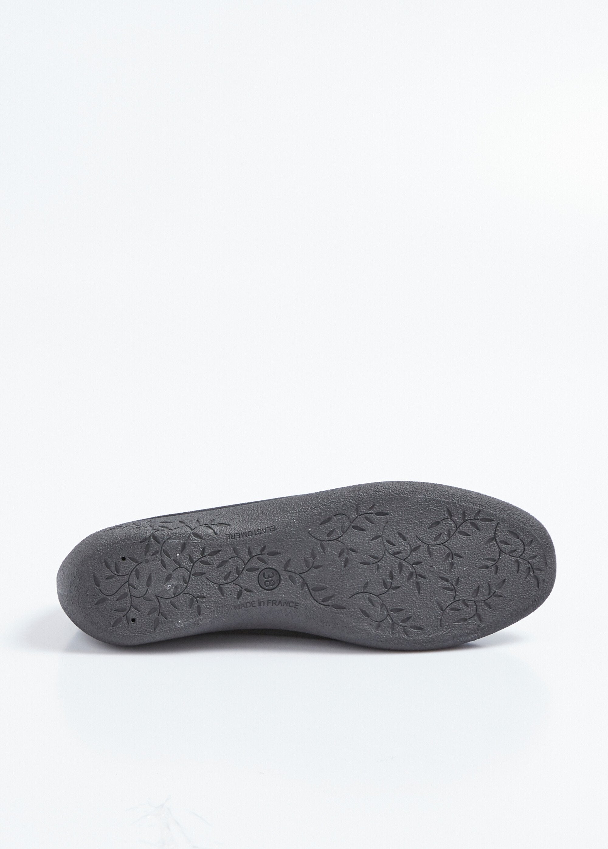 Soft_suede_leather_wedge_loafers_Black_UN1_slim