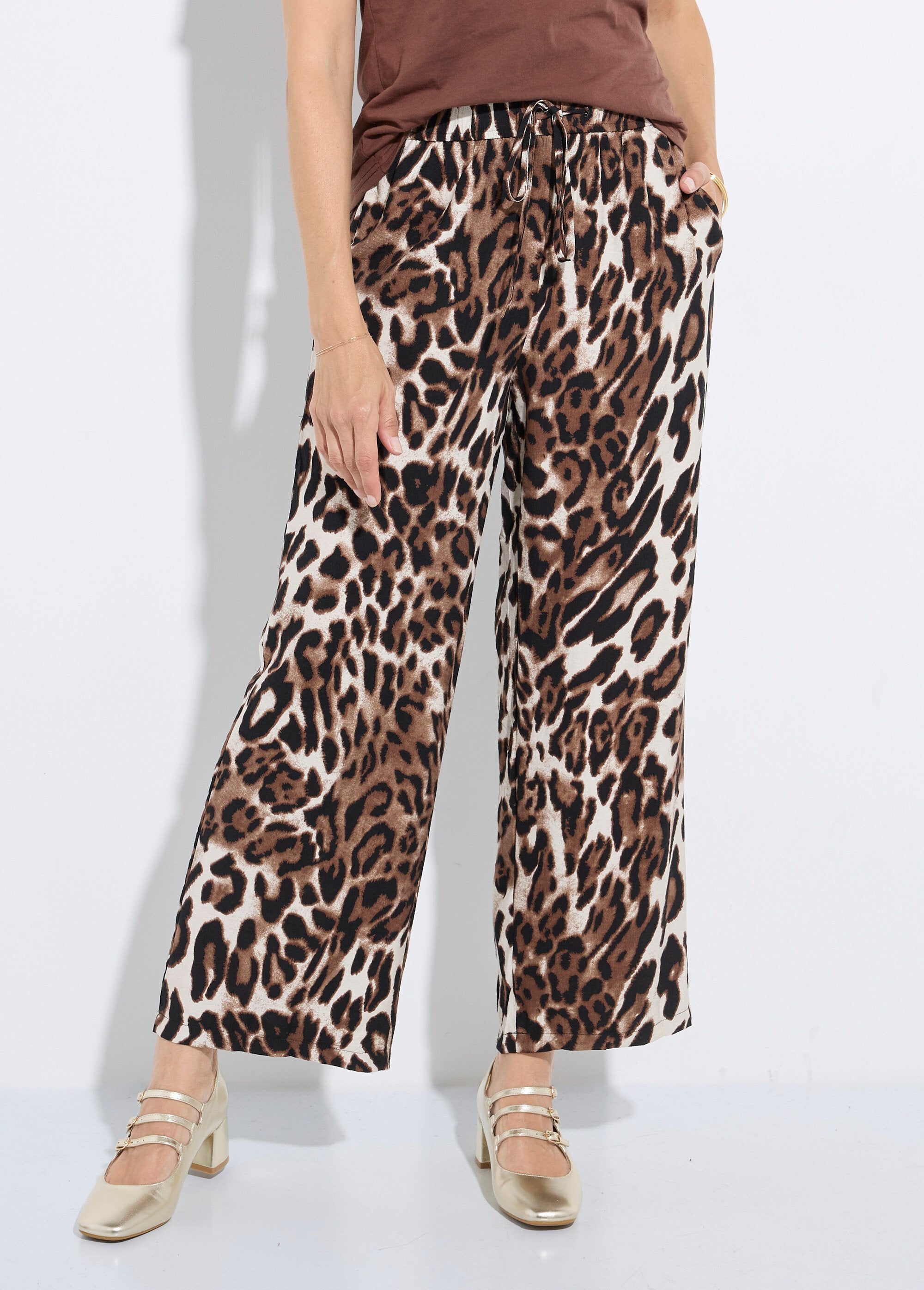 Elasticated_flowing_pants_with_animal_pattern_Leopard_FA1_slim