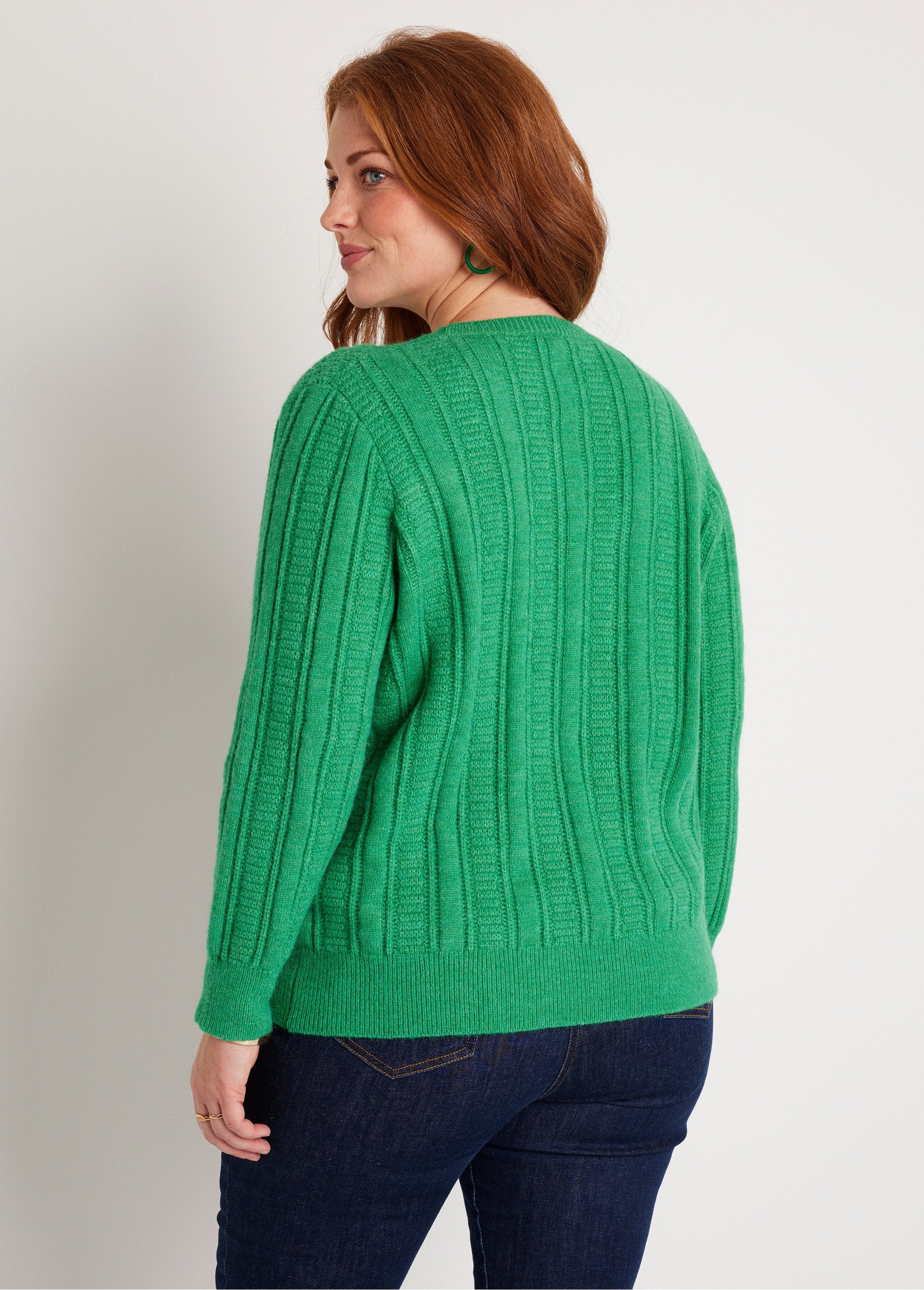 Soft_openwork_sweater_with_round_neck_balls_Green_DO1_curvy