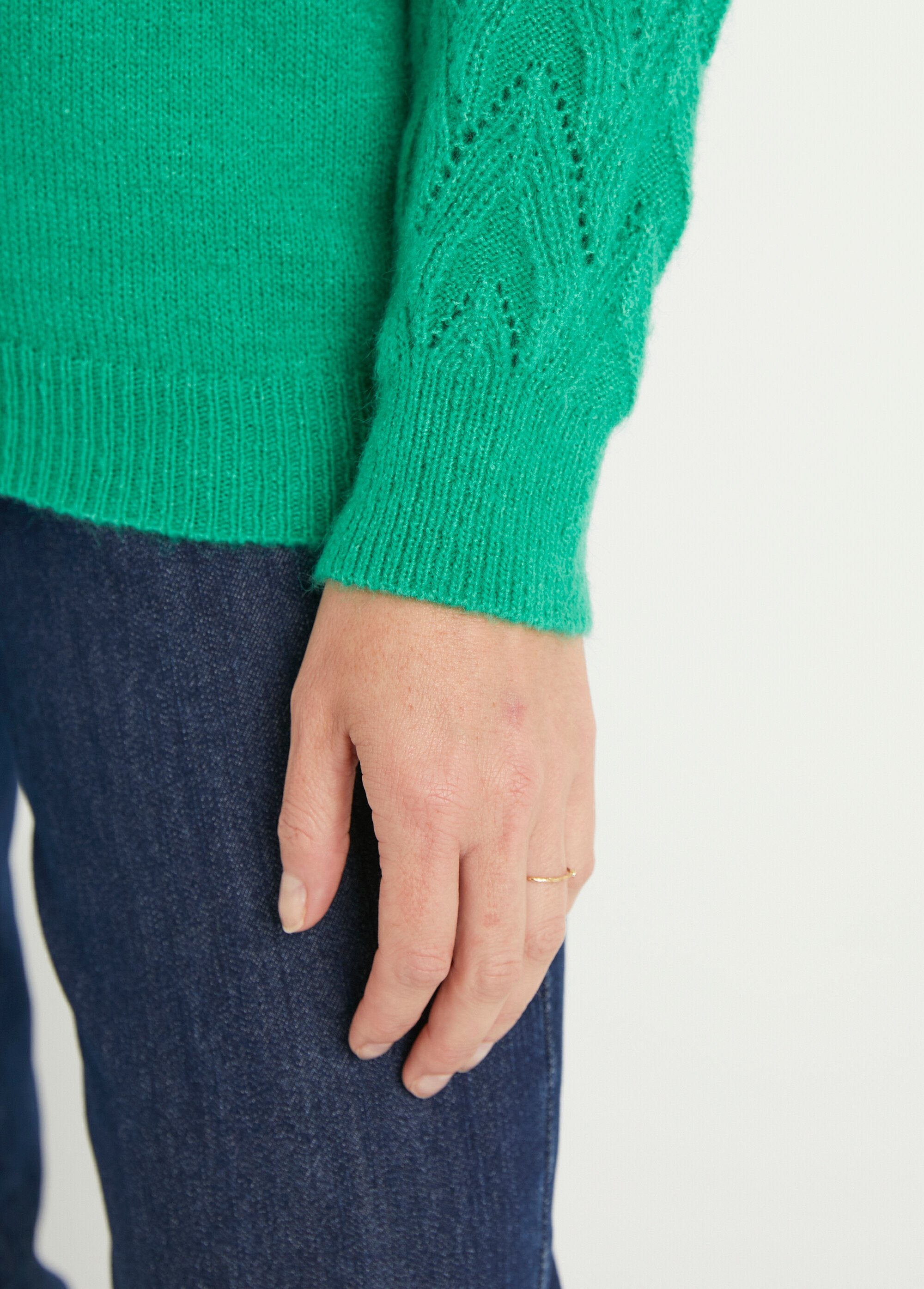 Soft,_plain,_round-neck_sweater_in_fancy_knitwear_Mint_DE2_slim