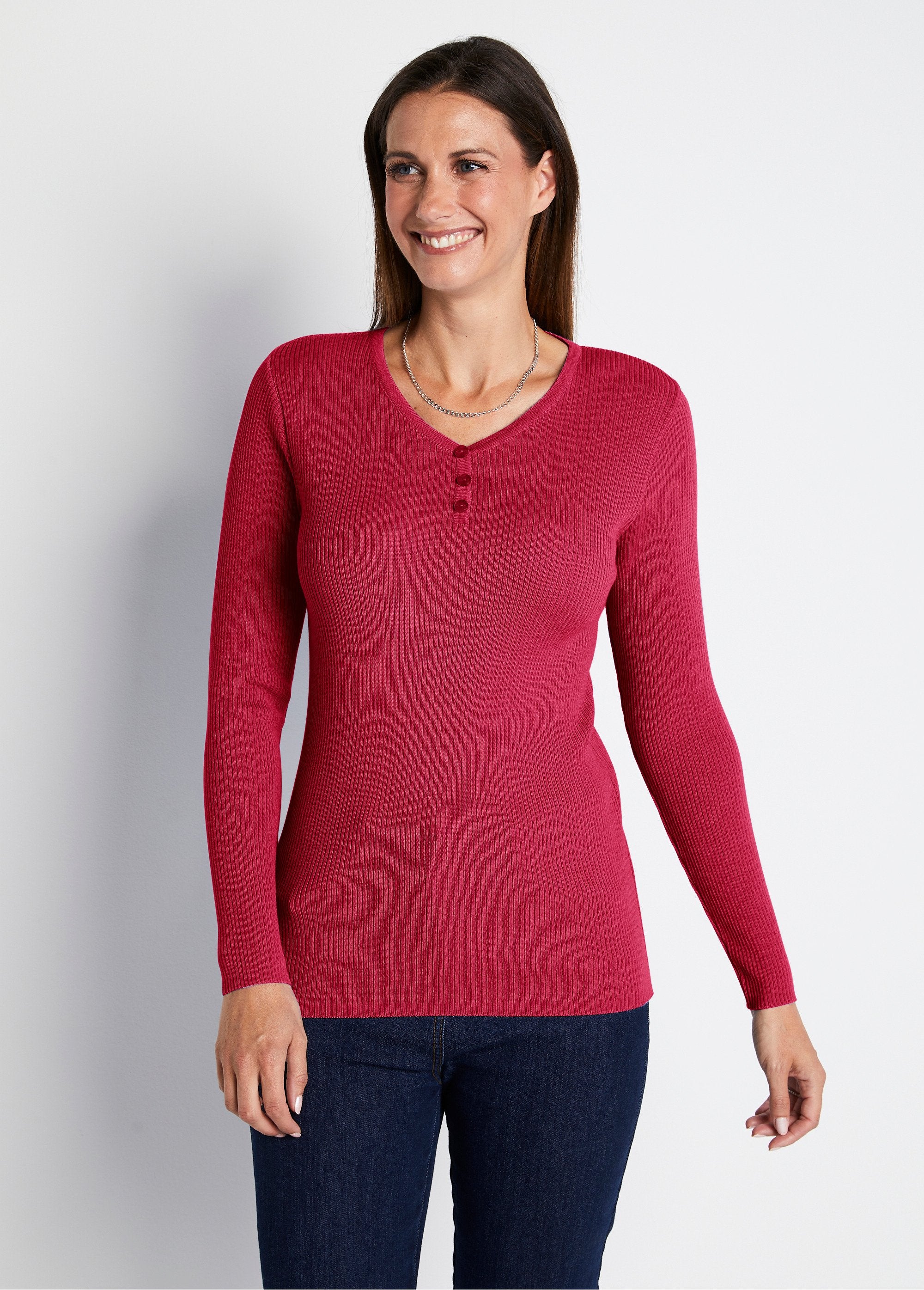 Tunisian_neckline_sweater_with_merino_wool_Raspberry_FA1_slim