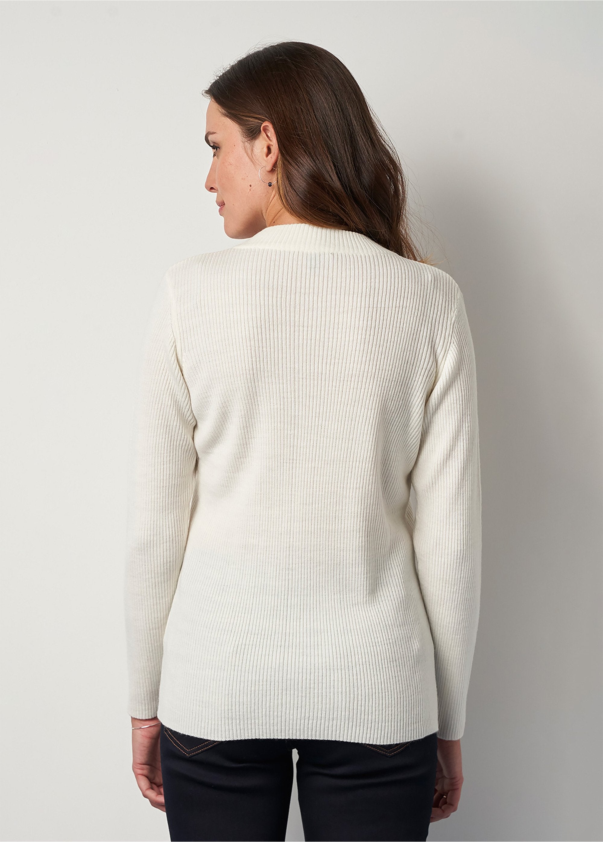 Short_ribbed_knit_high_neck_sweater_Ecru_DO1_slim