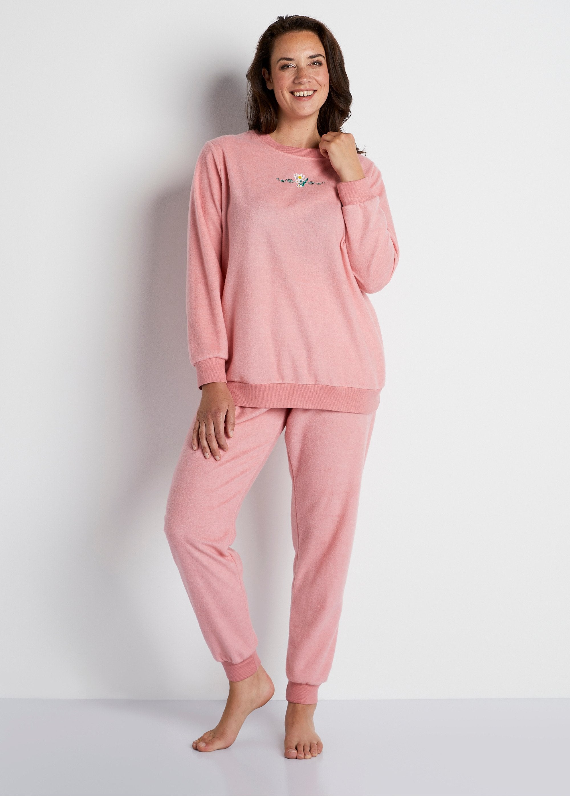 Warm_courtelle®_pajamas_Old_pink_FA1_curvy