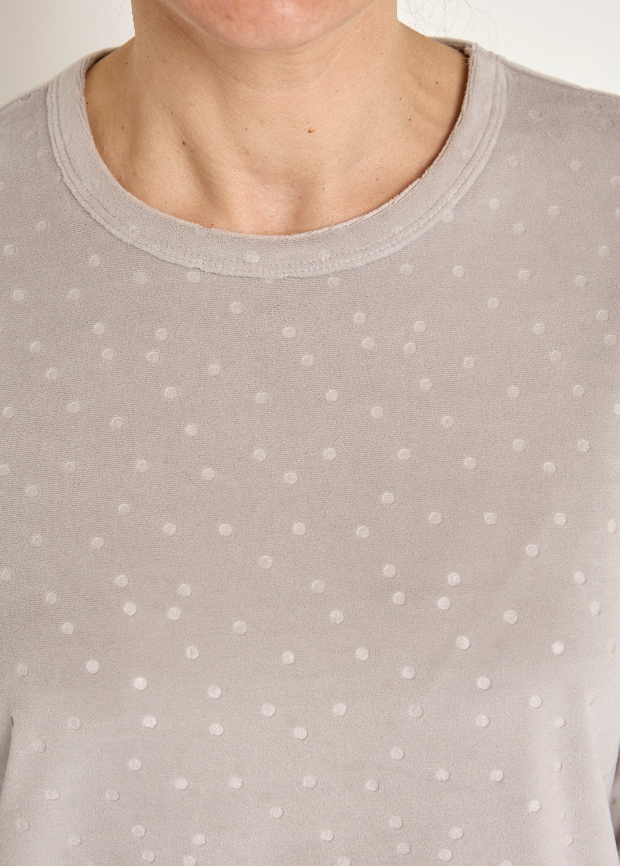 Pyjama_pantalon_col_rond_velours_embossé_pois_Gris_DE2_slim