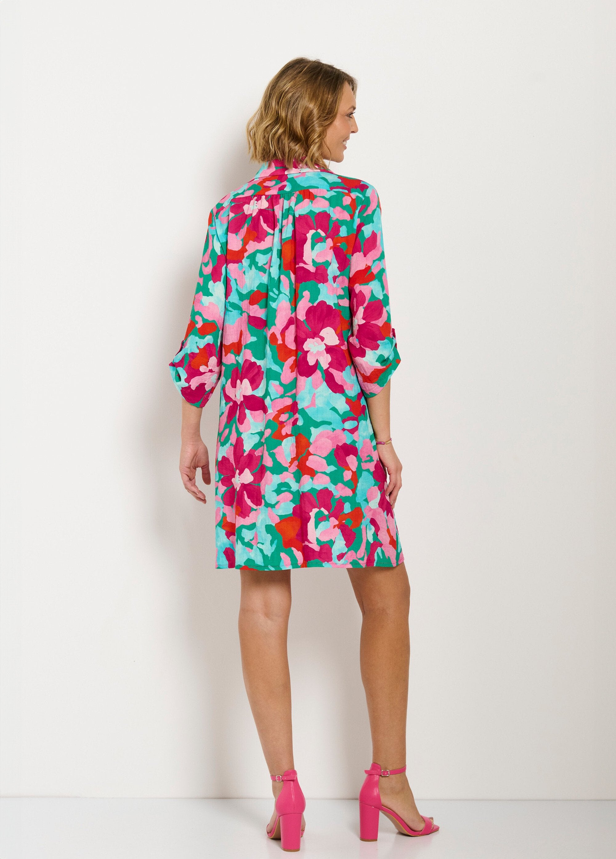 Short_floral_shirt_dress_with_3/4_roll-up_sleeves_Pink_and_blue_DO1_slim