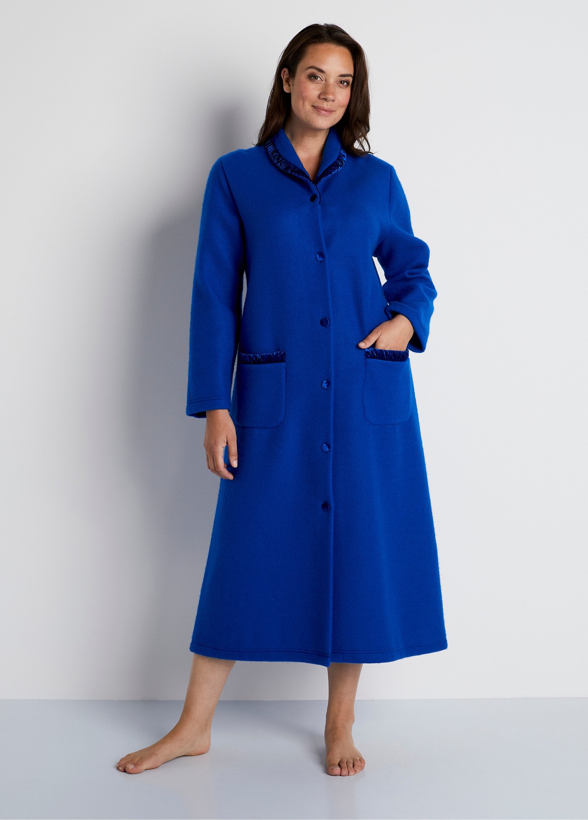 Courtelle®_long_fleece_dressing_gown_Blue_FA1_curvy