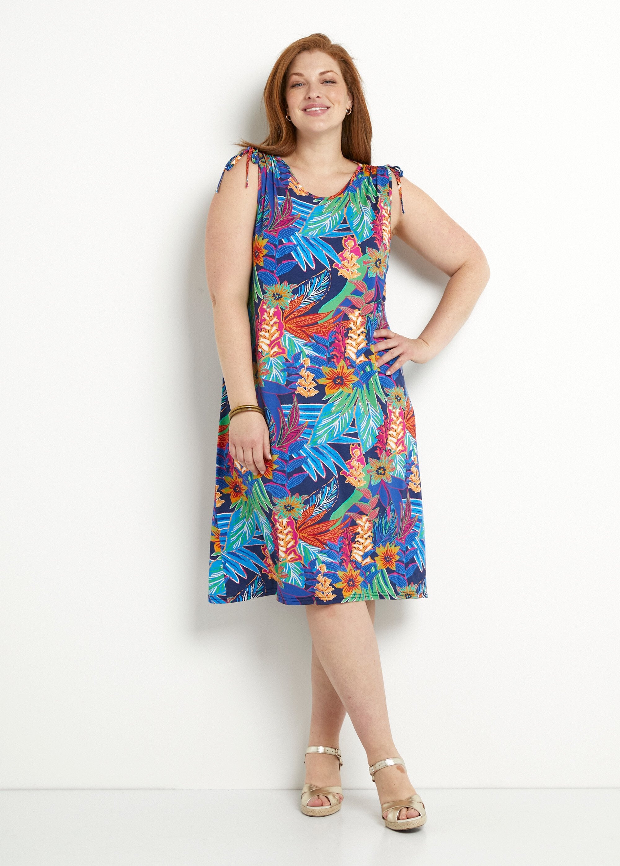 Tropical_floral_short_tank_dress_Blue_and_red_FA1_curvy