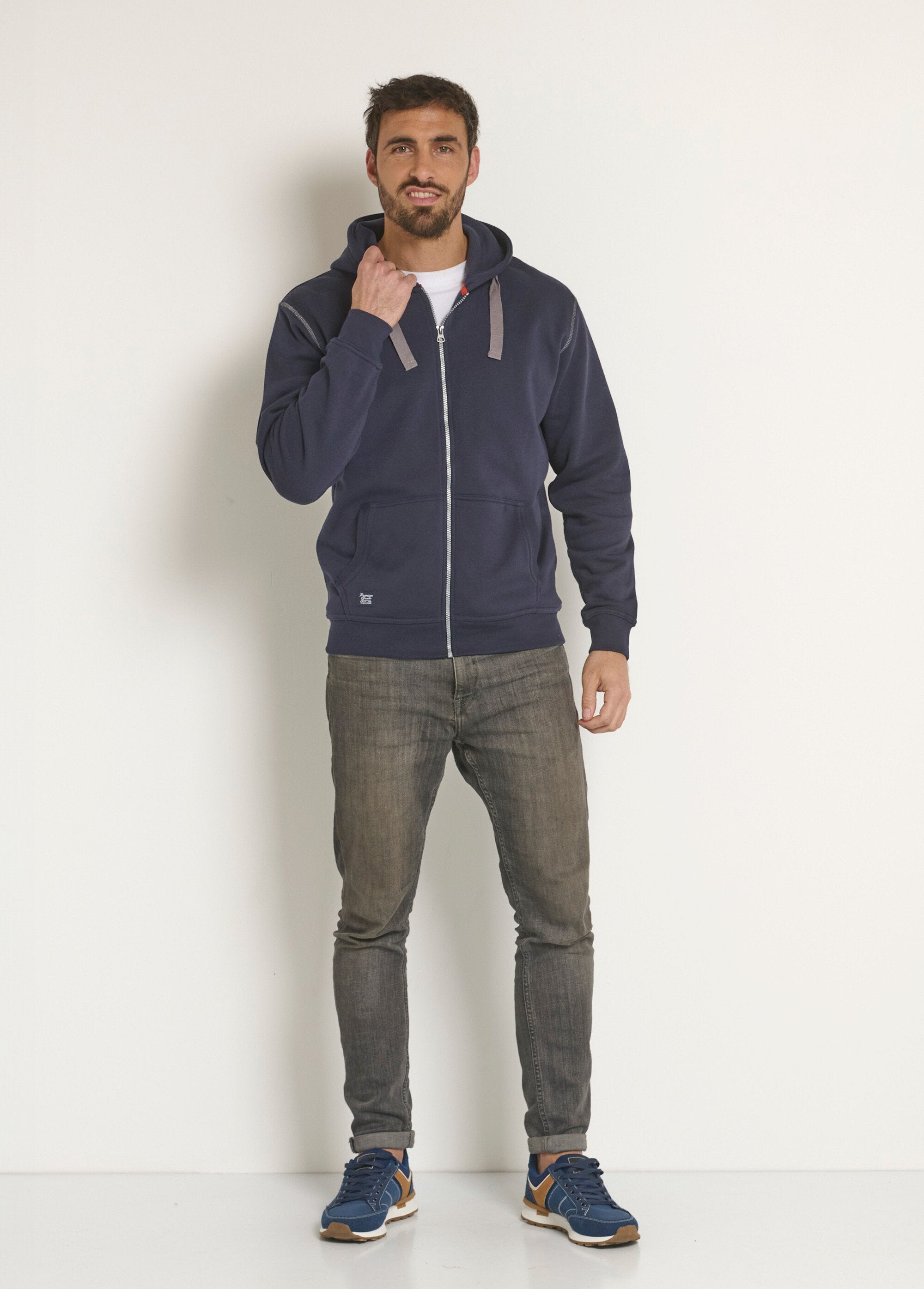 Hooded_zip-up_sweatshirt_with_contrasting_details_Marine_SF1_slim